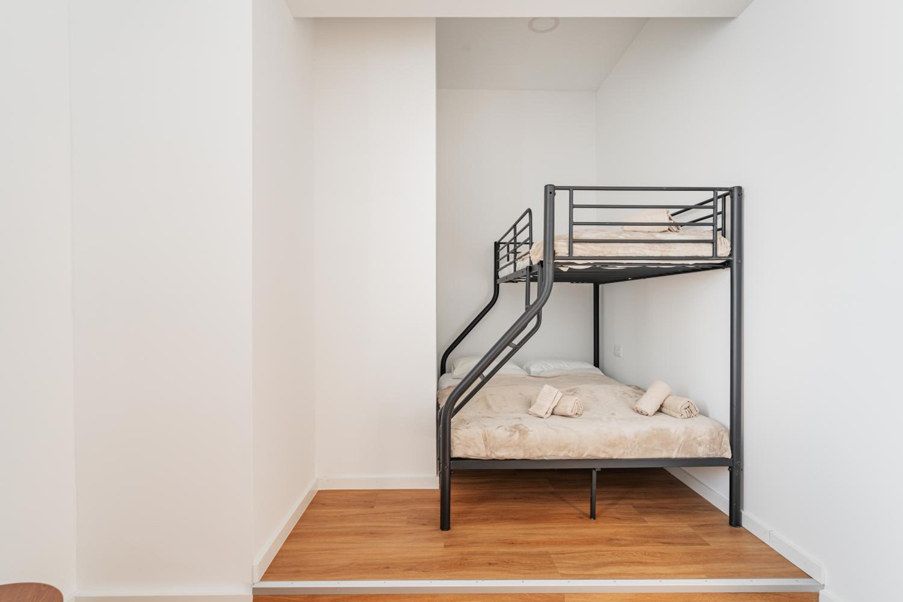 Modern Central City Rooms