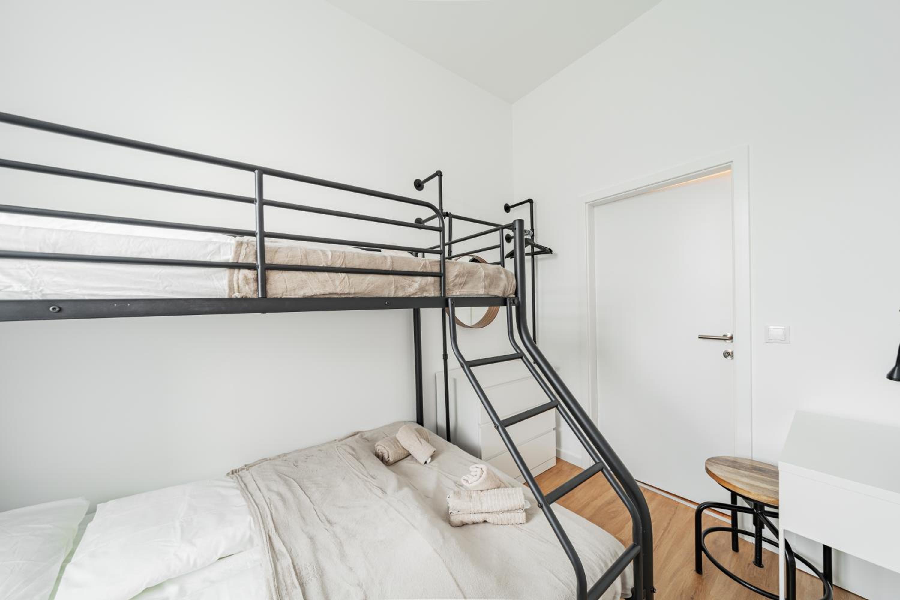 Modern Central City Rooms