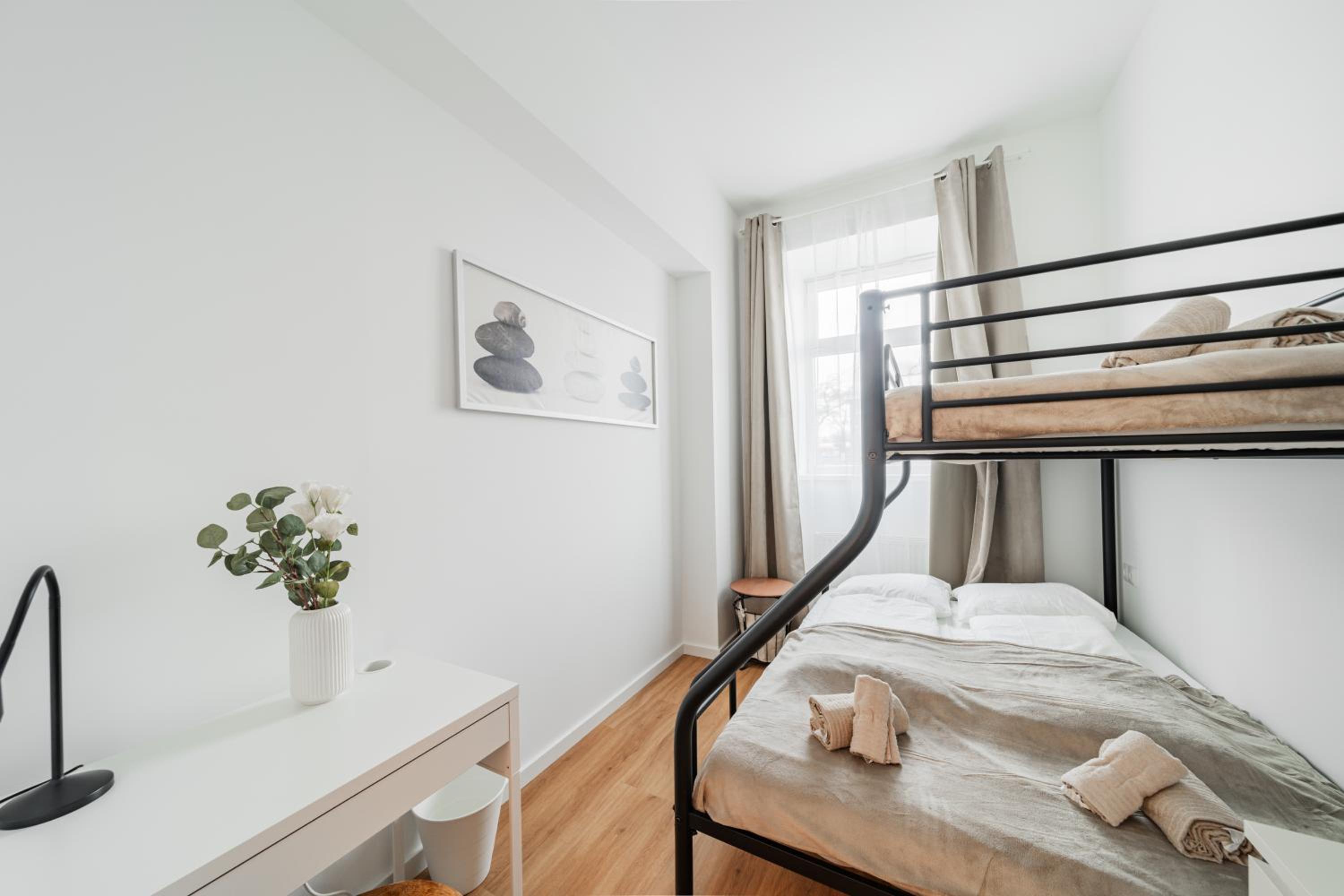 Modern Central City Rooms