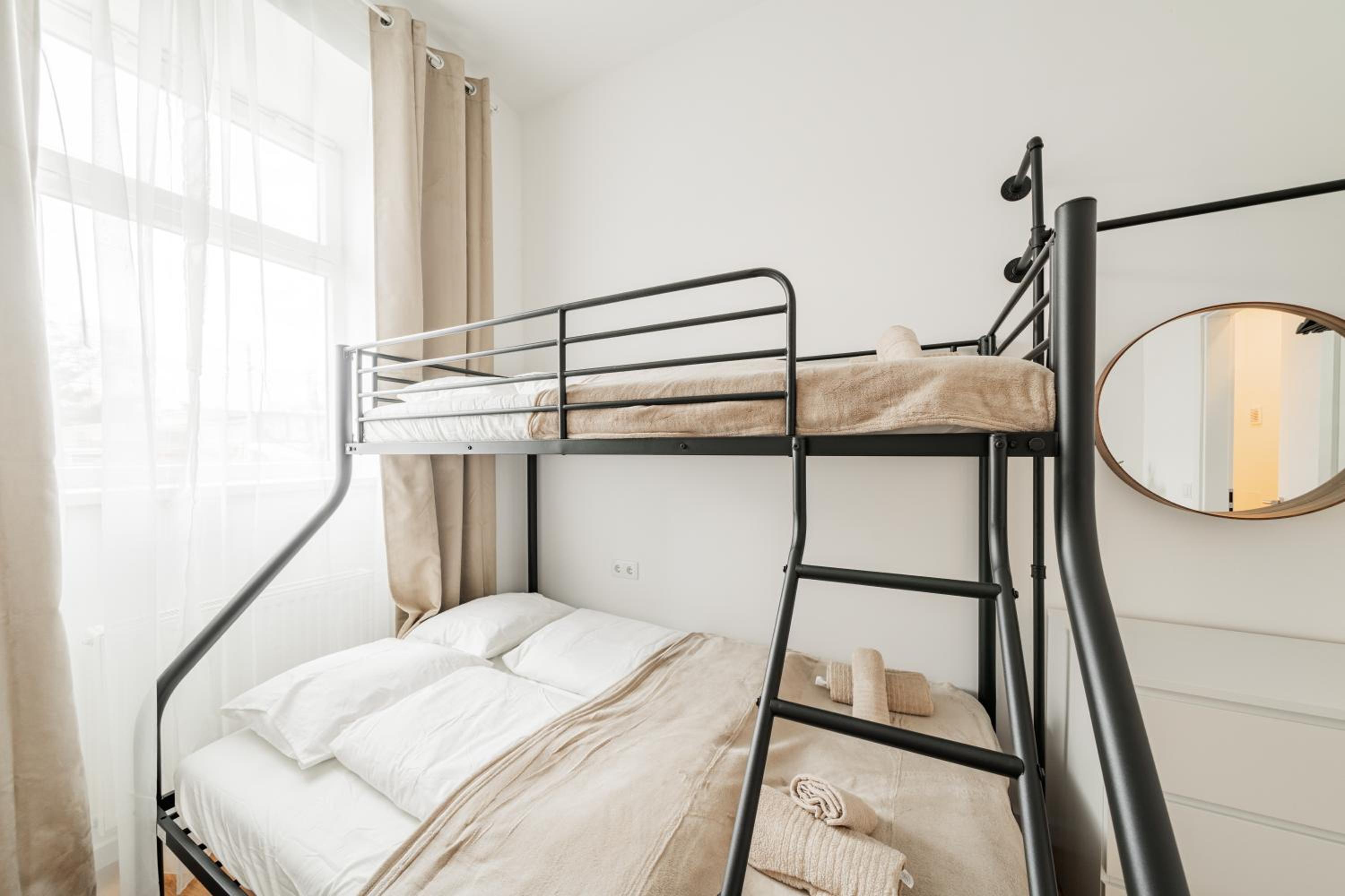 Modern Central City Rooms