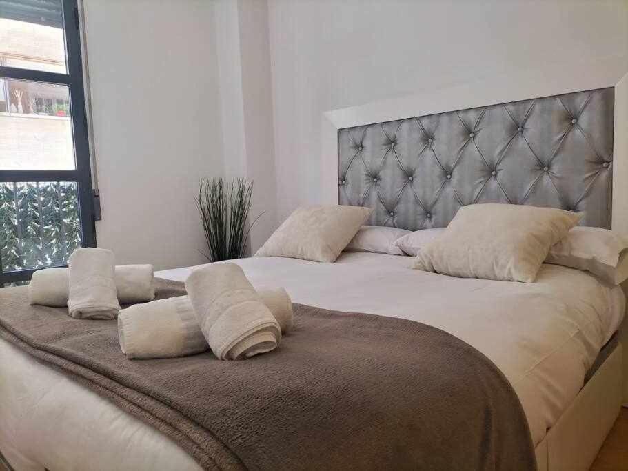 Loft Old City Couples GetAway