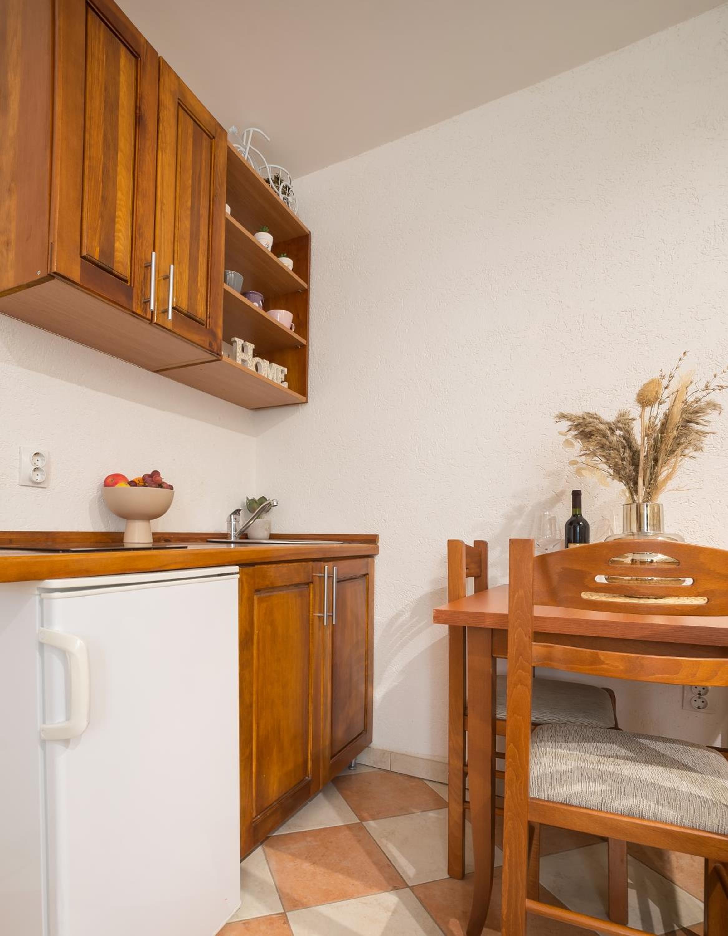 Little Bay Apartments