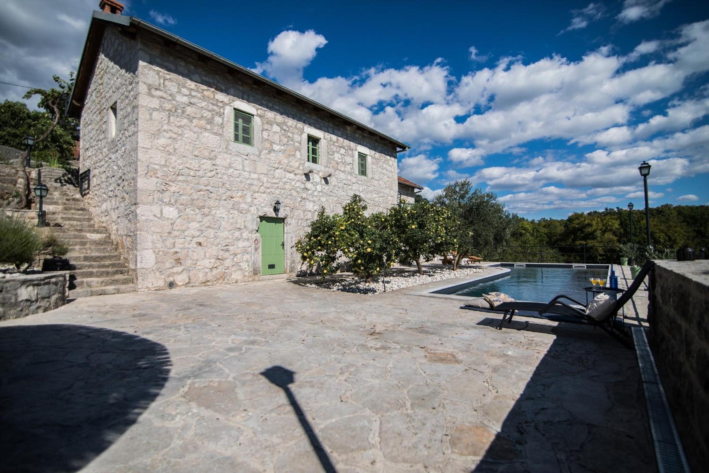 Villa Ana