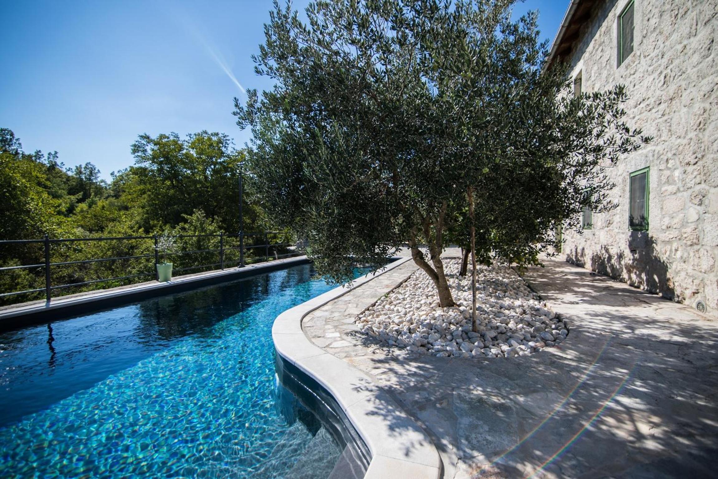 Villa Ana