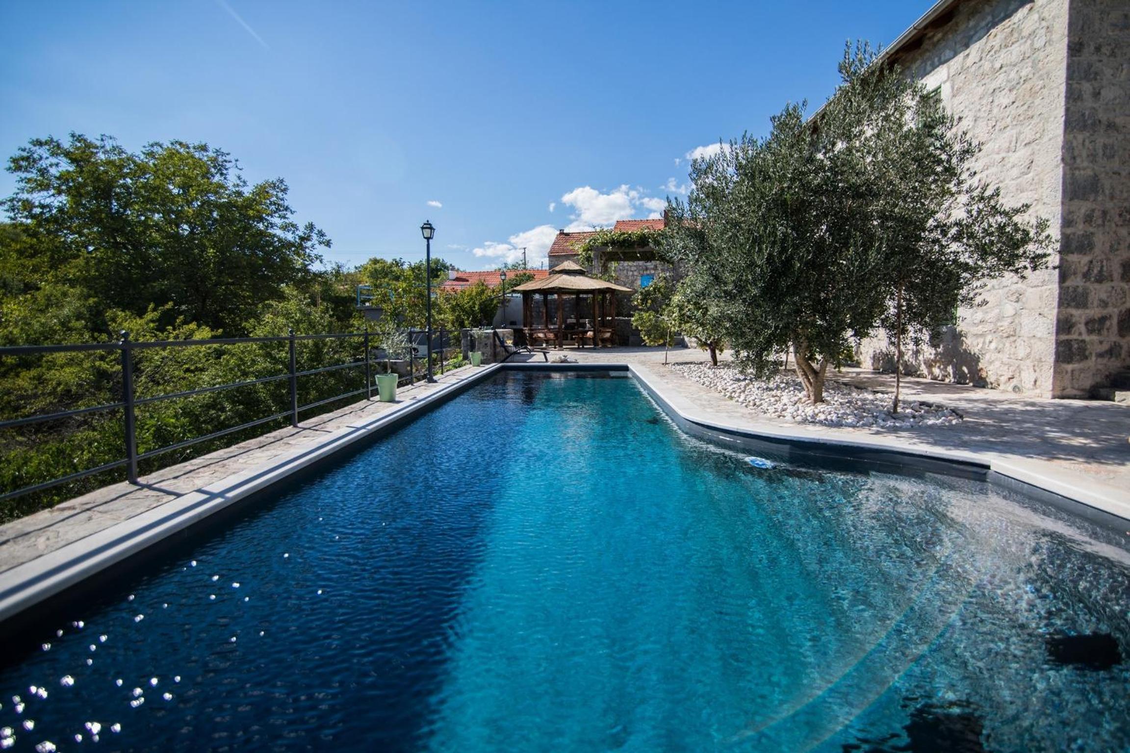 Villa Ana