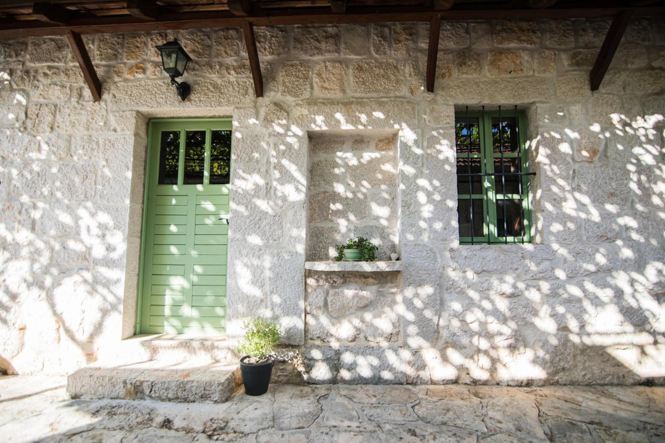 Villa Ana