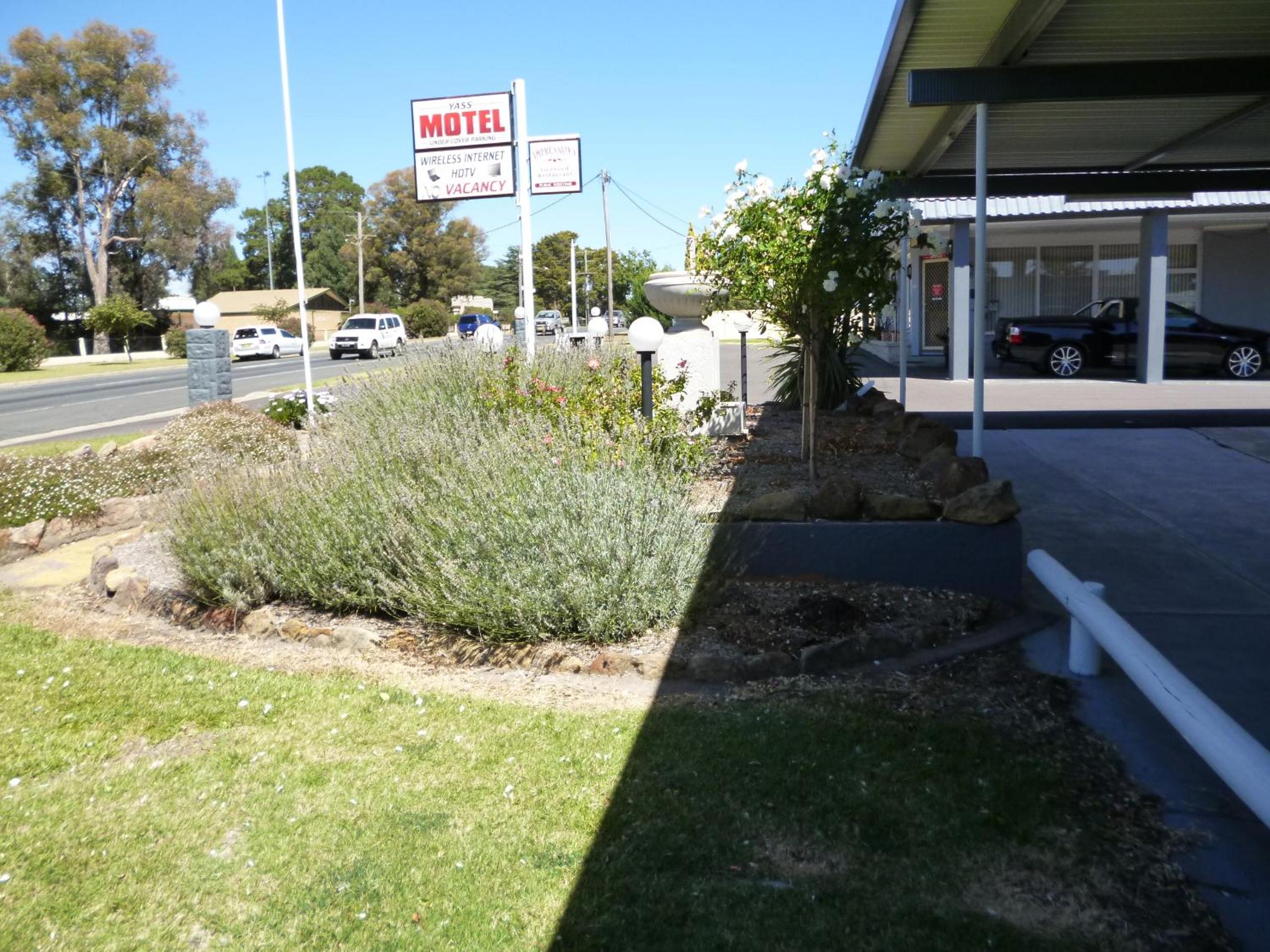 Yass Motel