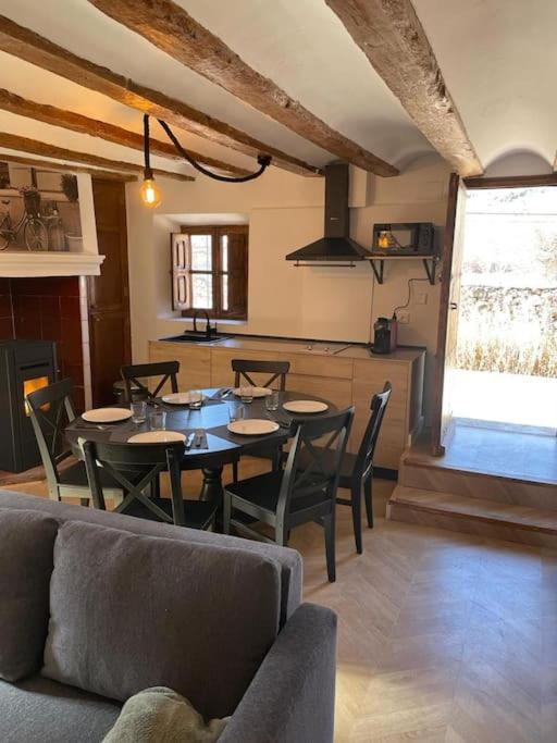 Acogedora casa con patio-parking