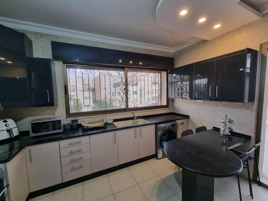 Deir Ghbar 3 rooms apart view 3