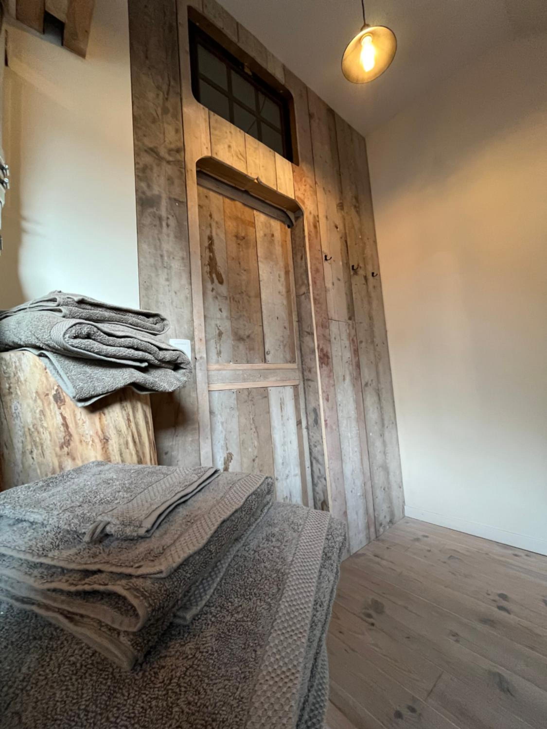 Vakantiewoning op Natuurterrein t Heuvelhof met optioneel hottub en sauna