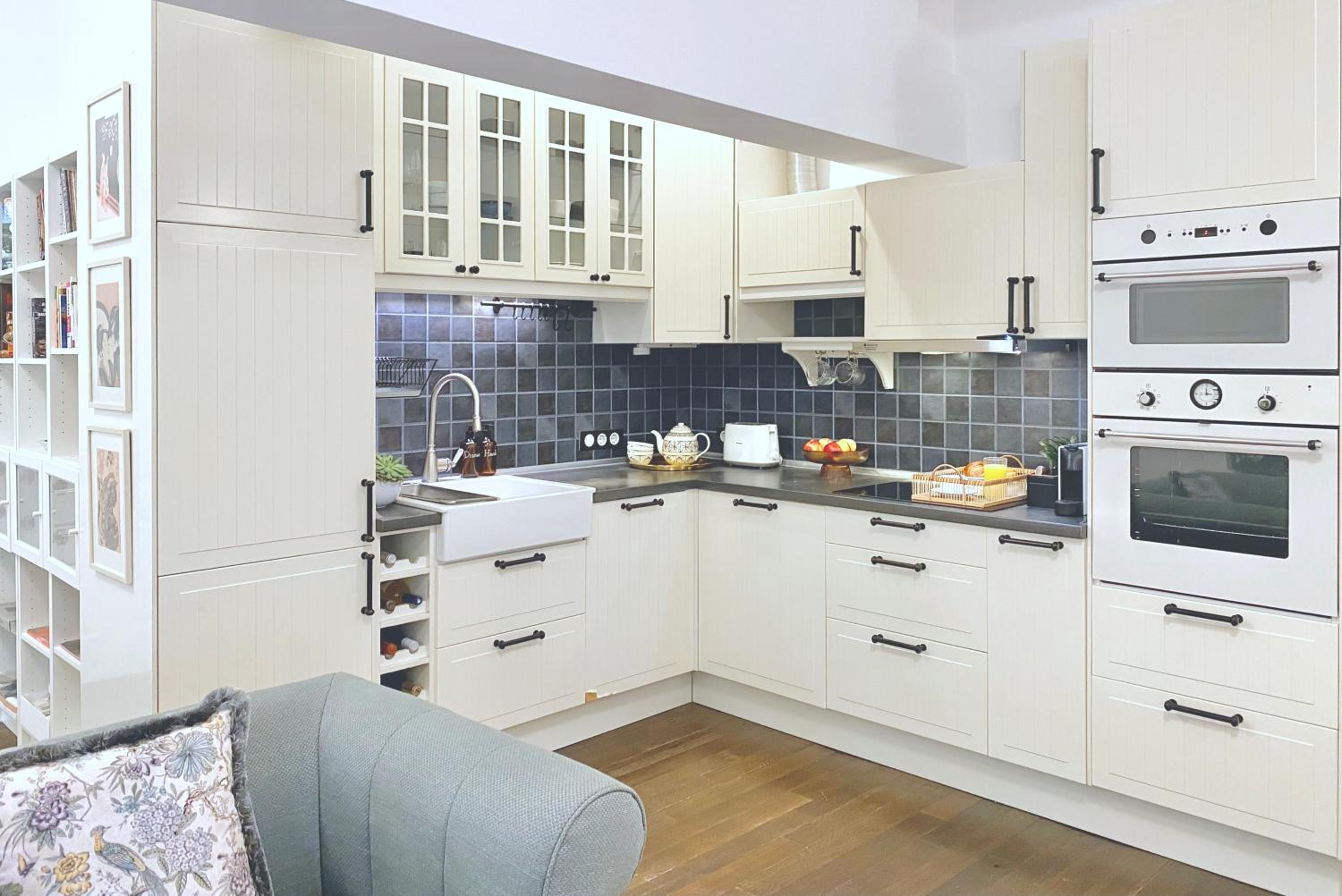 Vintage Top Centre Apartment