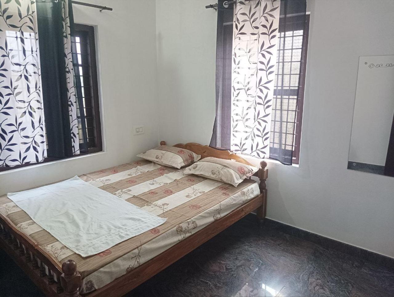 BHASURI VILLA Attappady view 4
