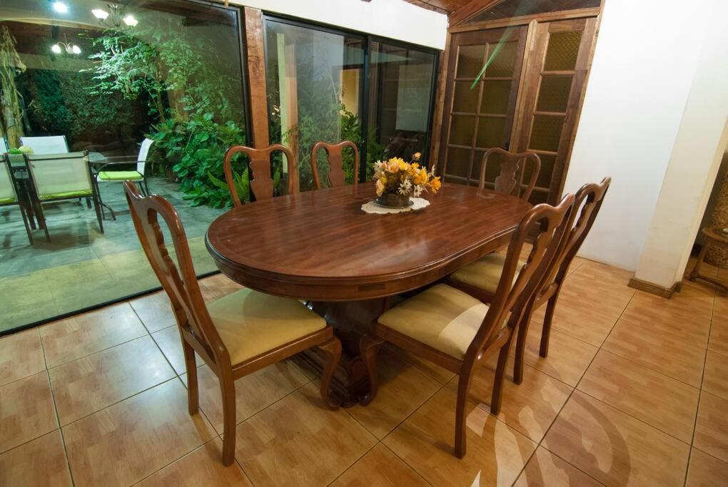 Hacienda en parral con piscinas, Jacuzzi y Más