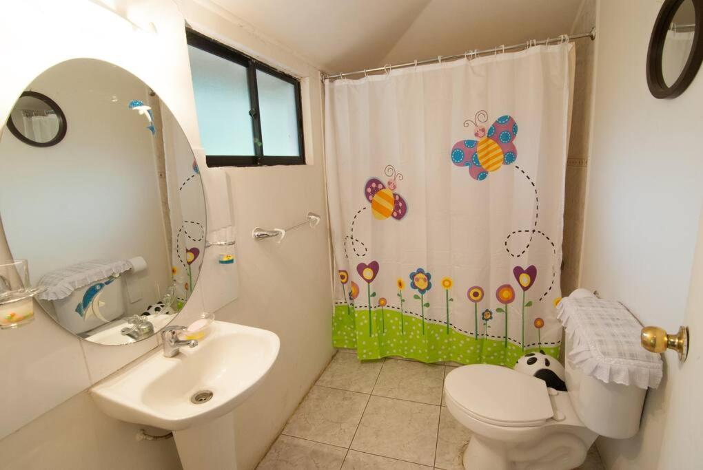 Hacienda en parral con piscinas, Jacuzzi y Más
