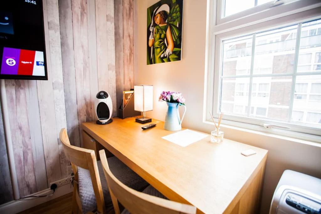 Immaculate Studio Apartment in Central London