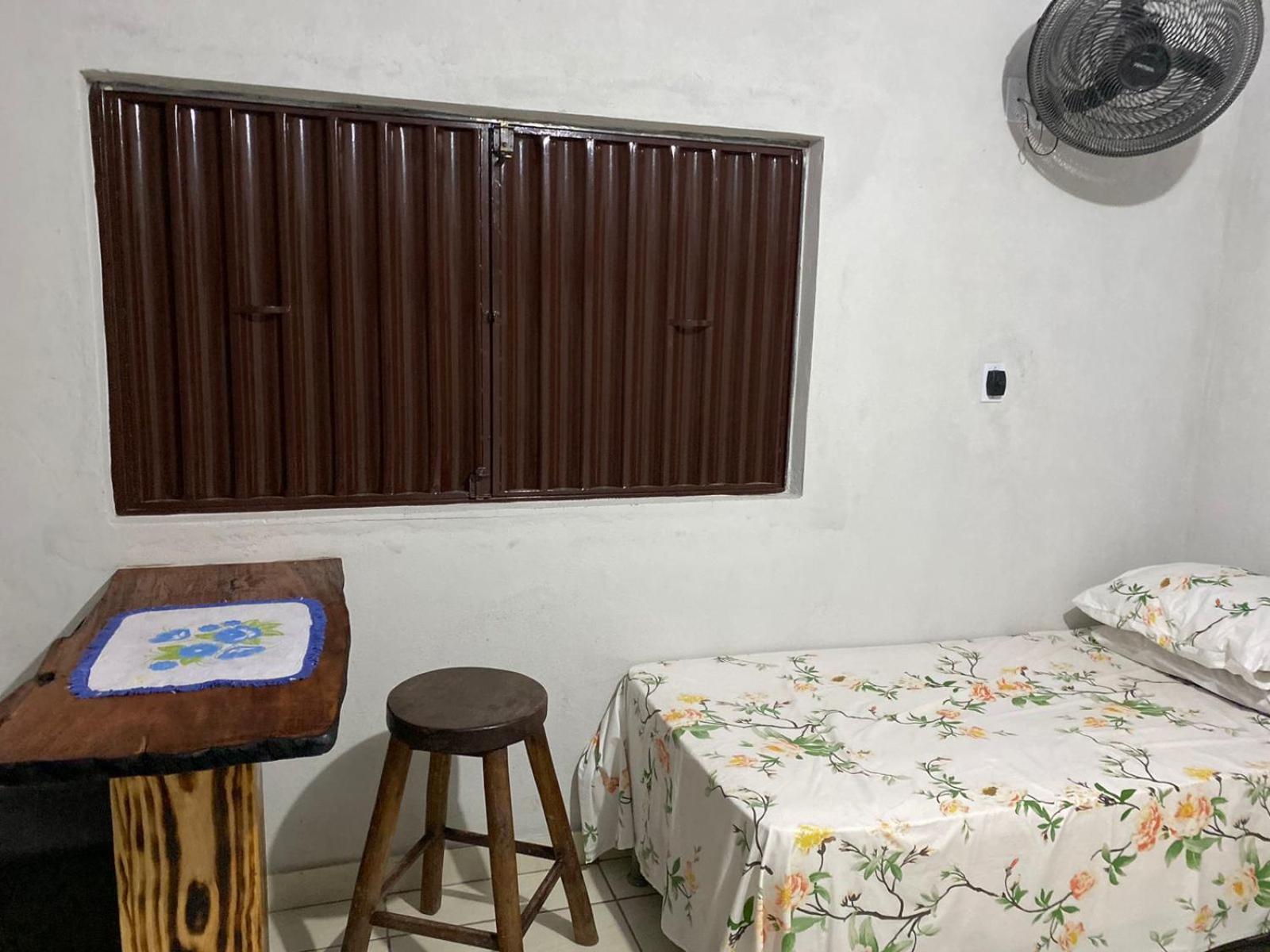 Pousada Sitio do Terrão a 500 metros da BR 040 e a 10 minutos da Prainha