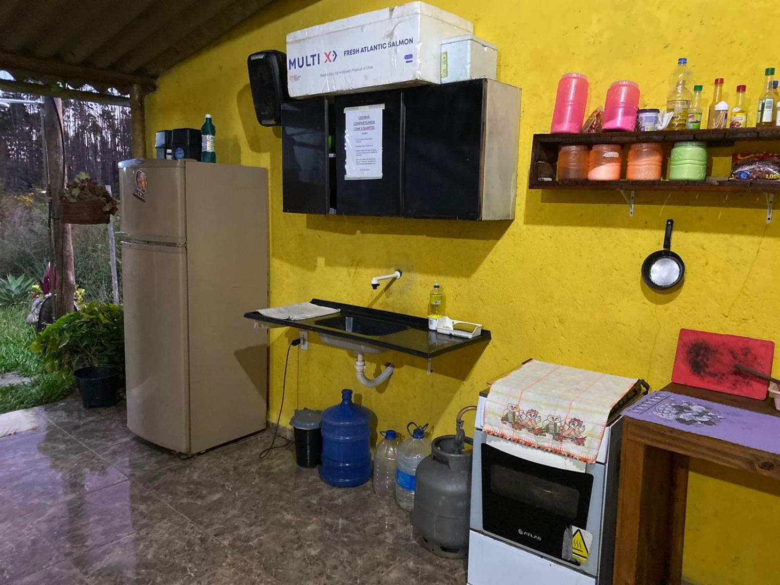 Pousada Sitio do Terrão a 500 metros da BR 040 e a 10 minutos da Prainha