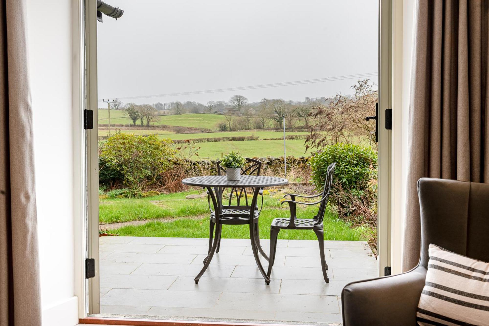 Laurel a luxury rural retreat view 2