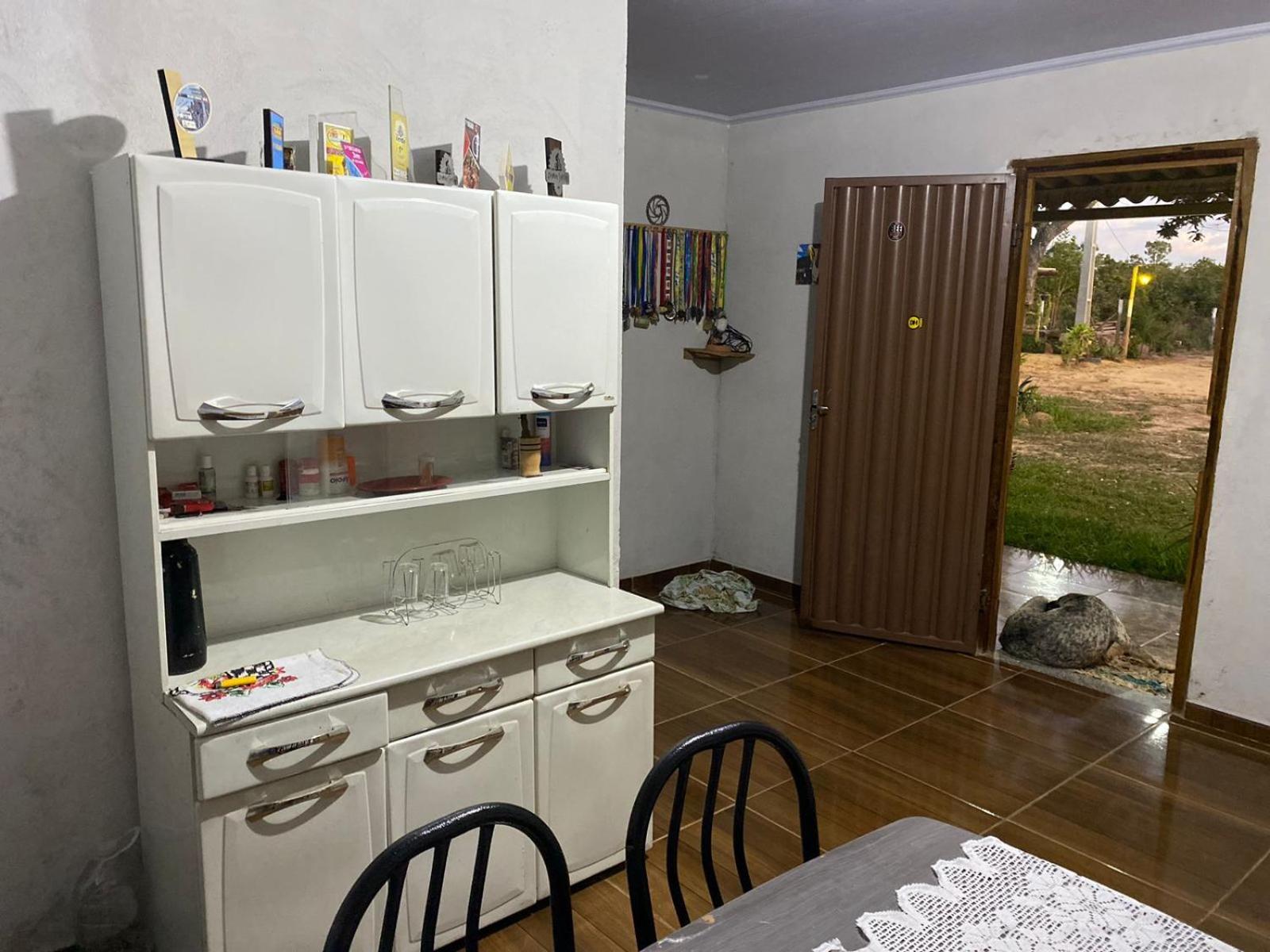 Pousada Sitio do Terrão a 500 metros da BR 040 e a 10 minutos da Prainha