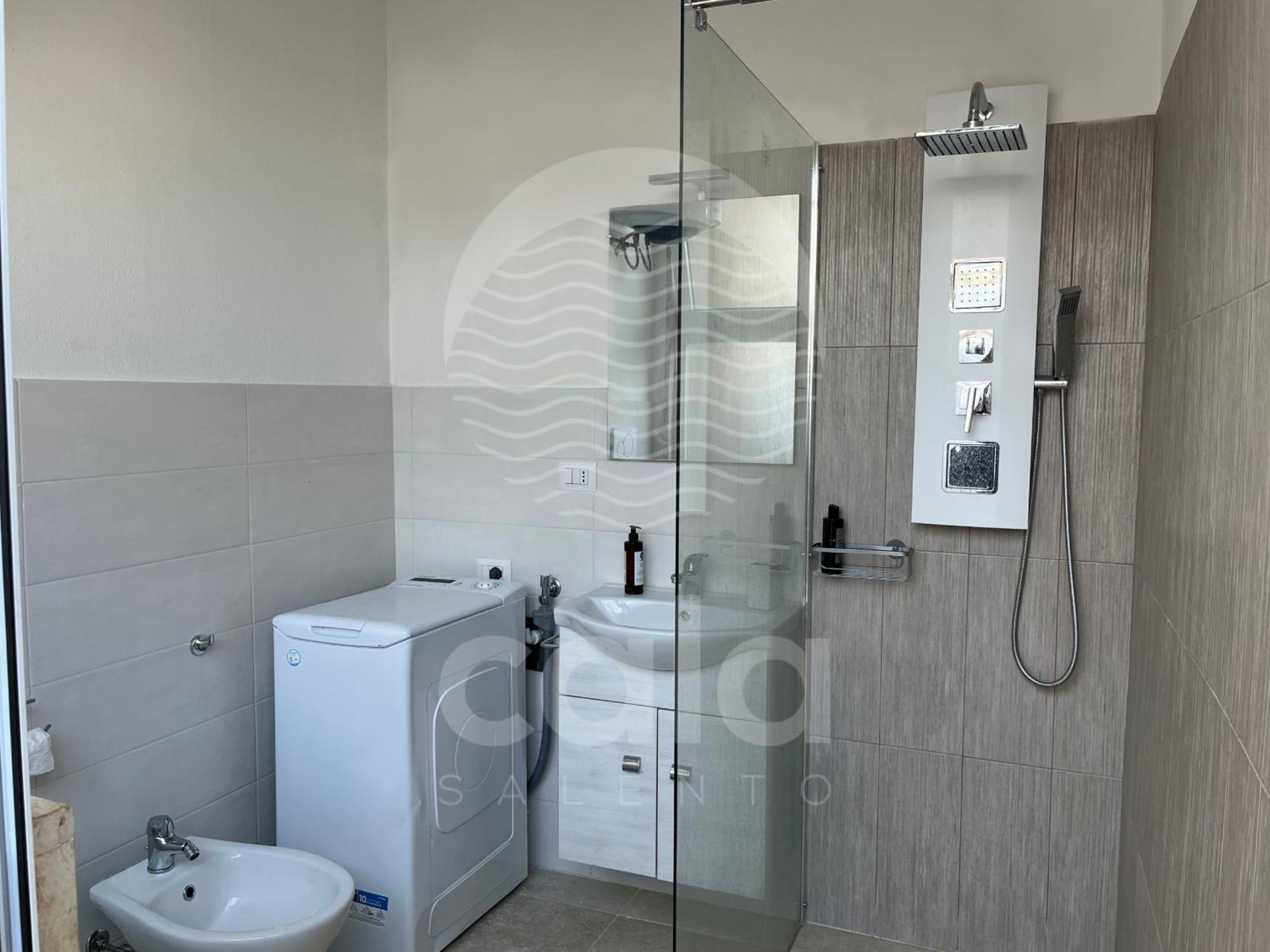 Light Apartment n 1 - Fronte Mare By Cala Salento photo 5