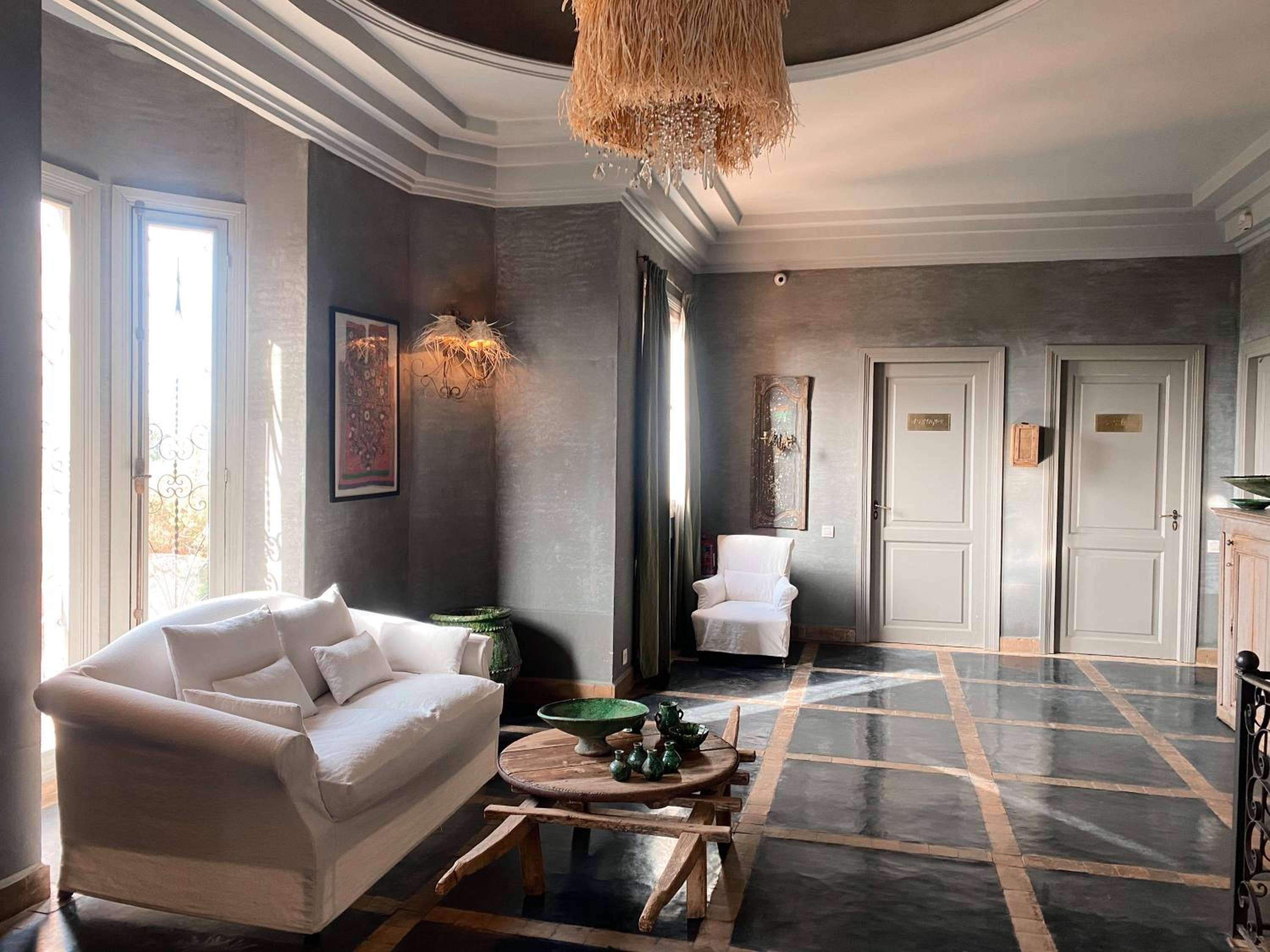 lounge