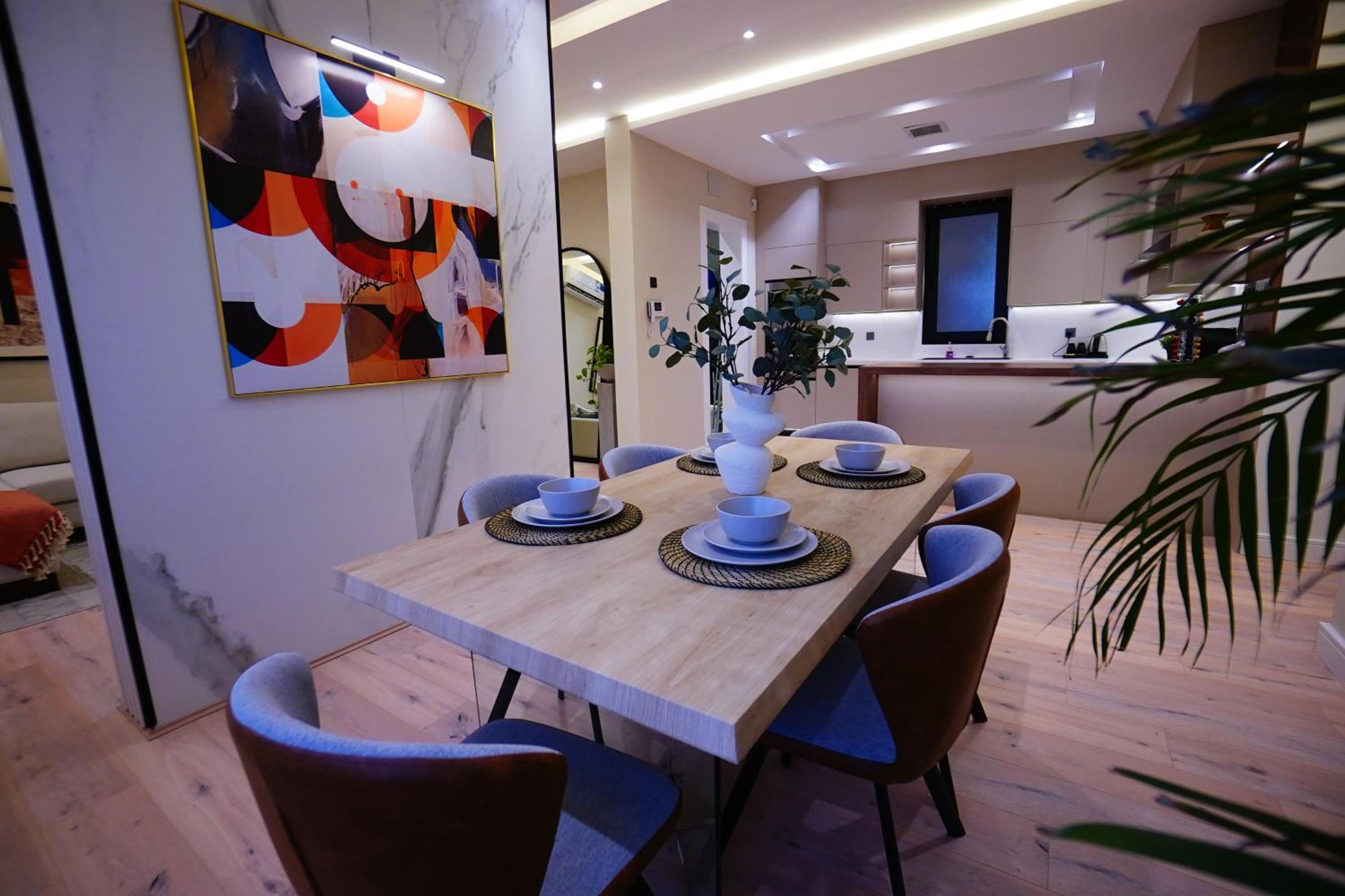 dining