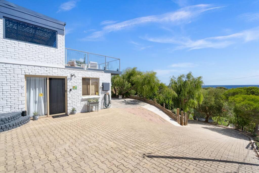 Oceanview Manor by 