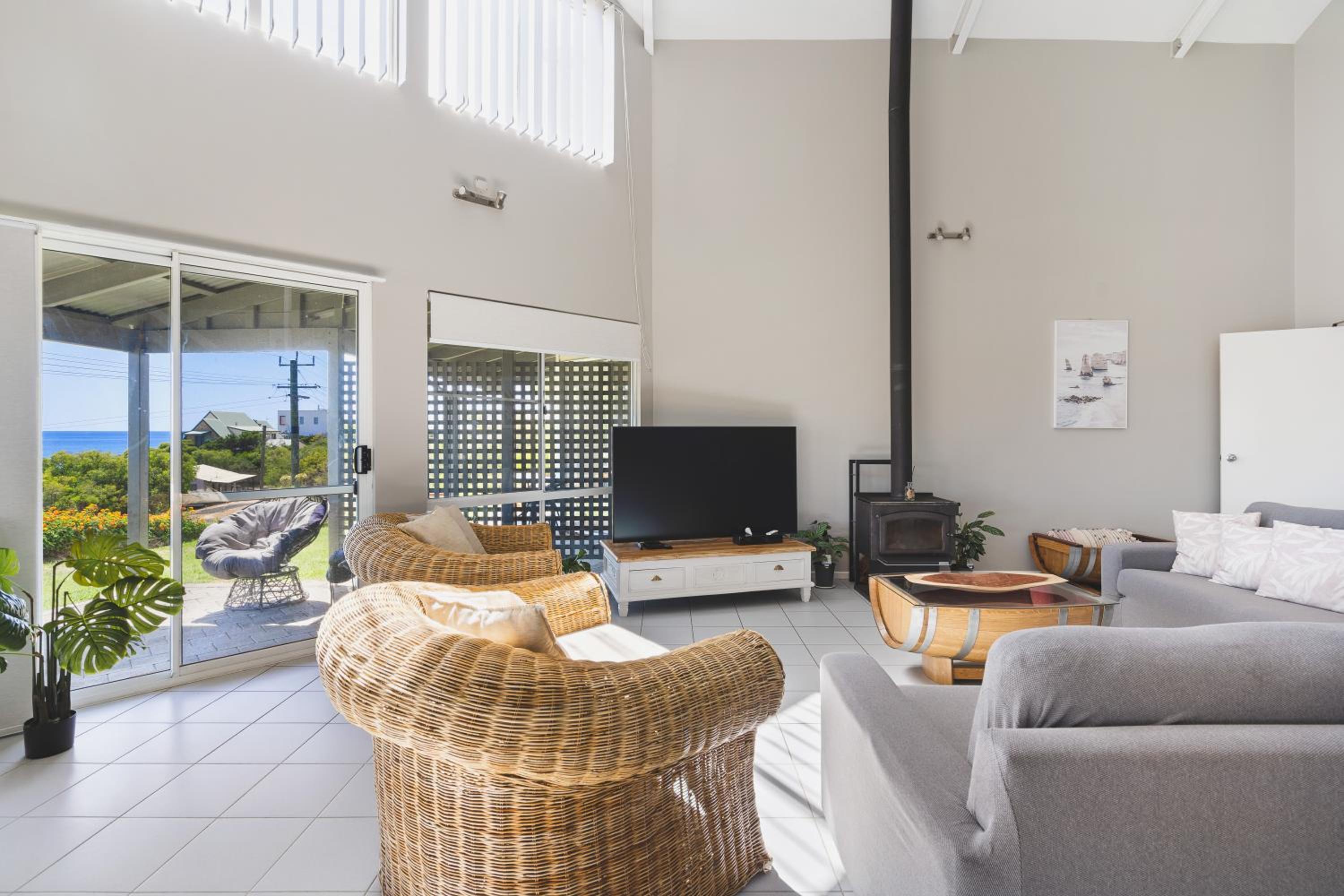 Seaview Residence by 