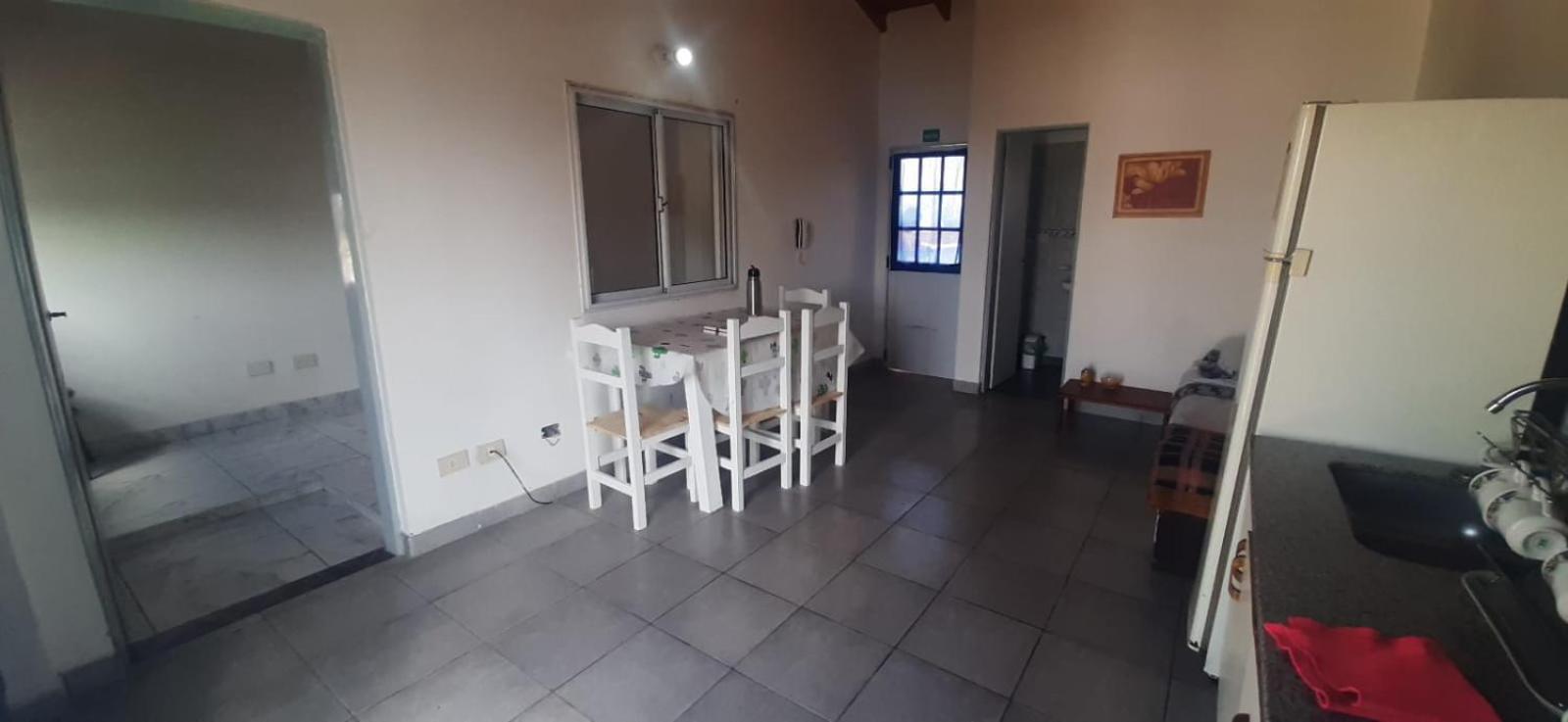 Alquilo depto 1 dorm en Zárate