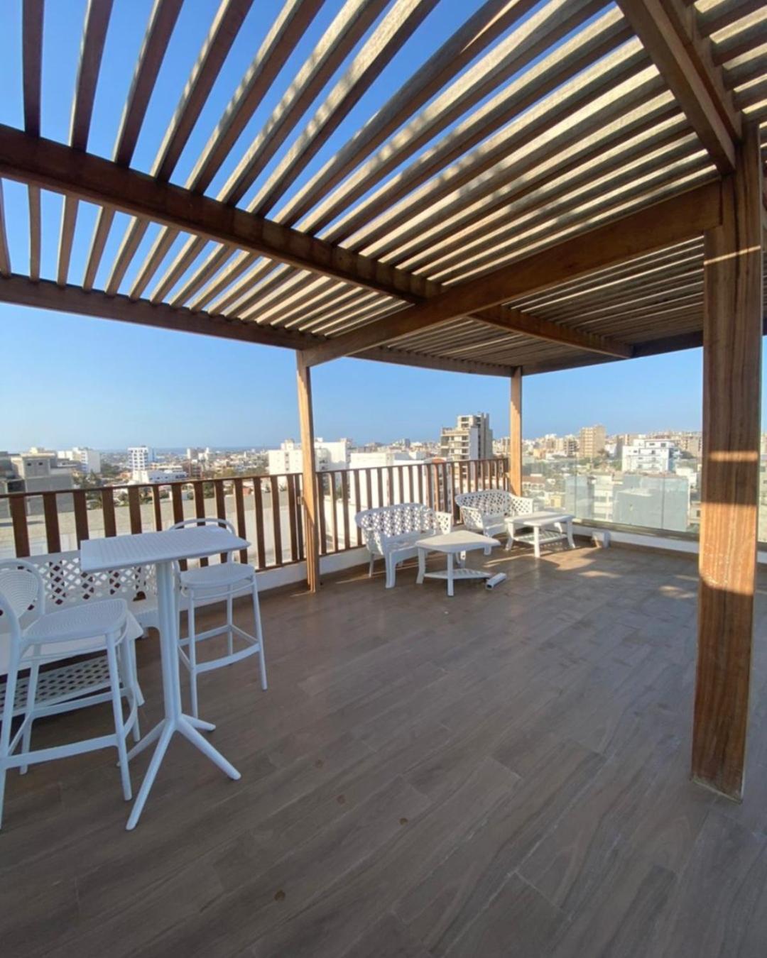 Magnifique Appartement avec PISCINE sur le toit, 3 Chambres, 4 Salles de Bain, Gym, Terrasse, Cuisine locale & nettoyage quotidien LUXURY & COMFORT in ALMA view 4