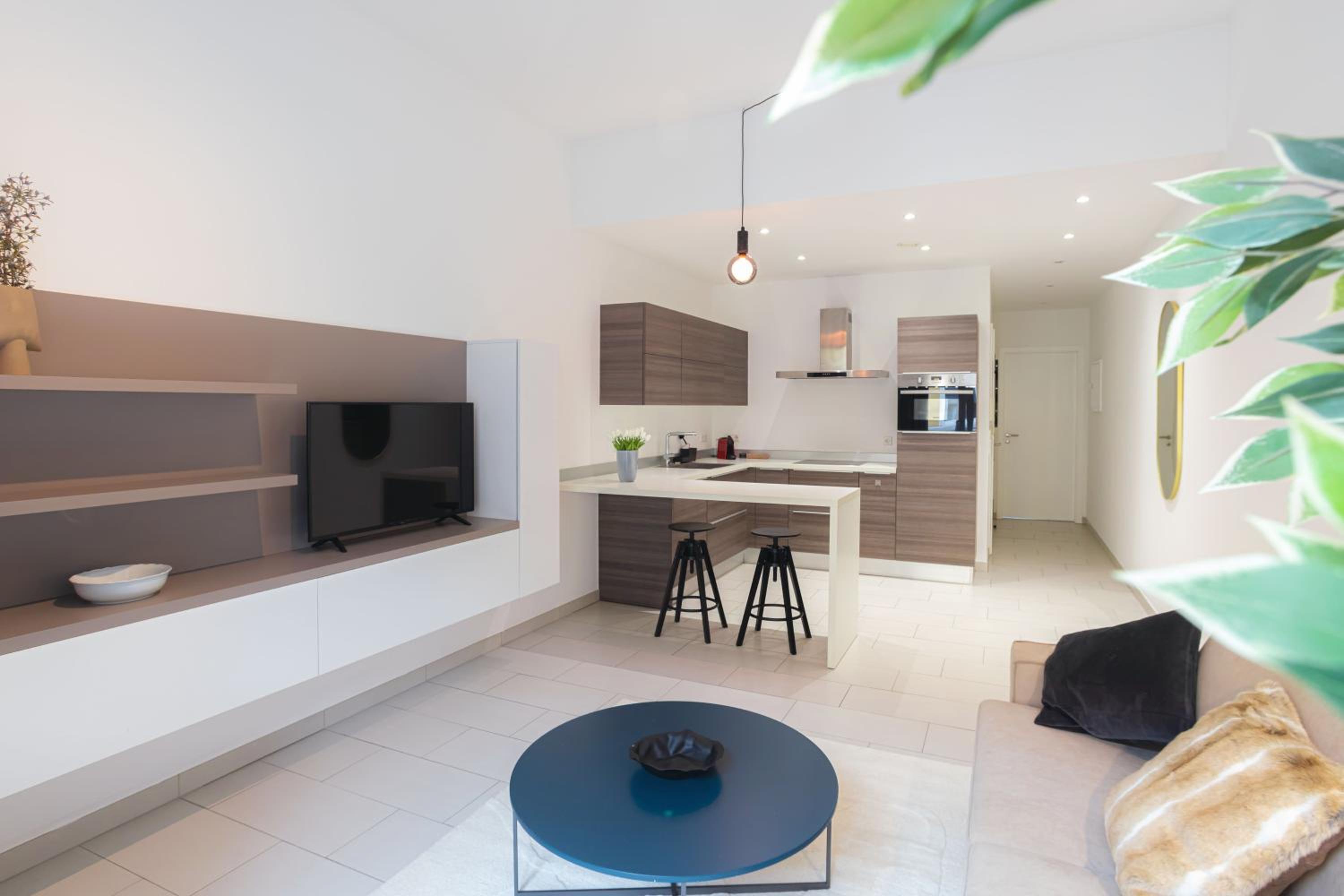 Origer Apartments by Rentaroo view 5