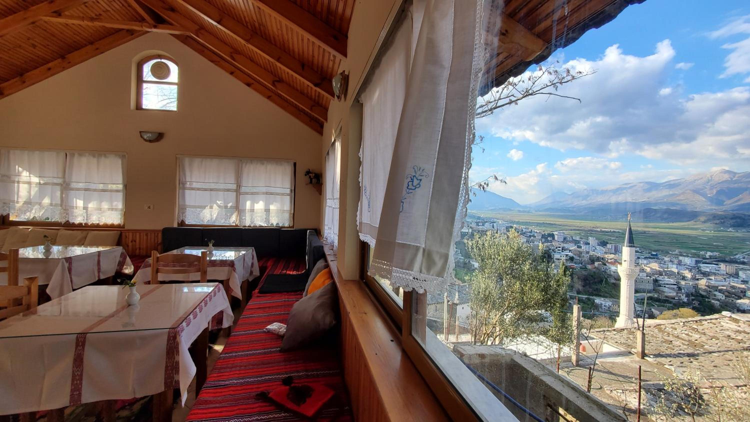 Clockwise GuestRooms
