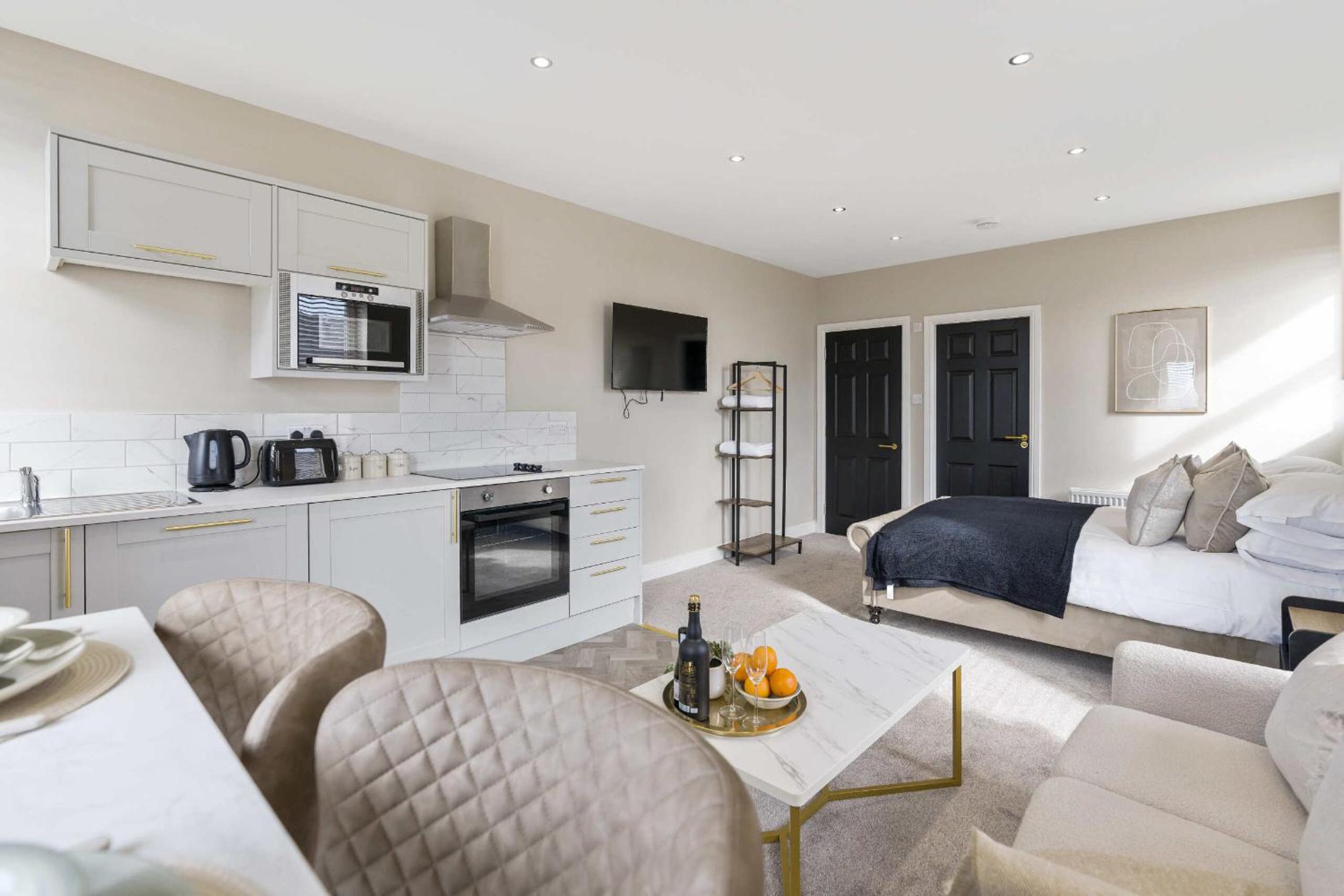 The Park Road Suites by Central Beach Leisure view 4