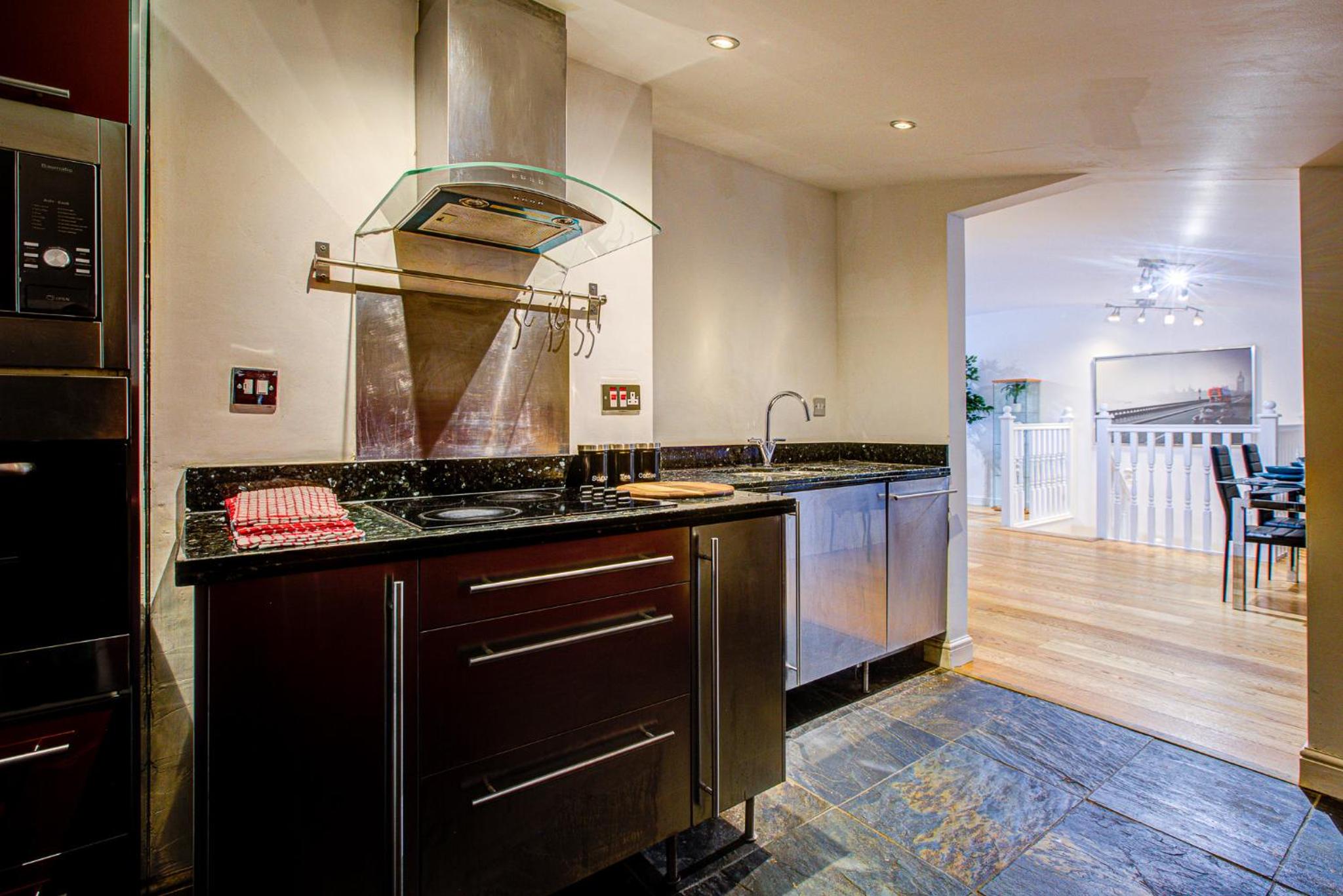 Statera Apartments - Thames View
