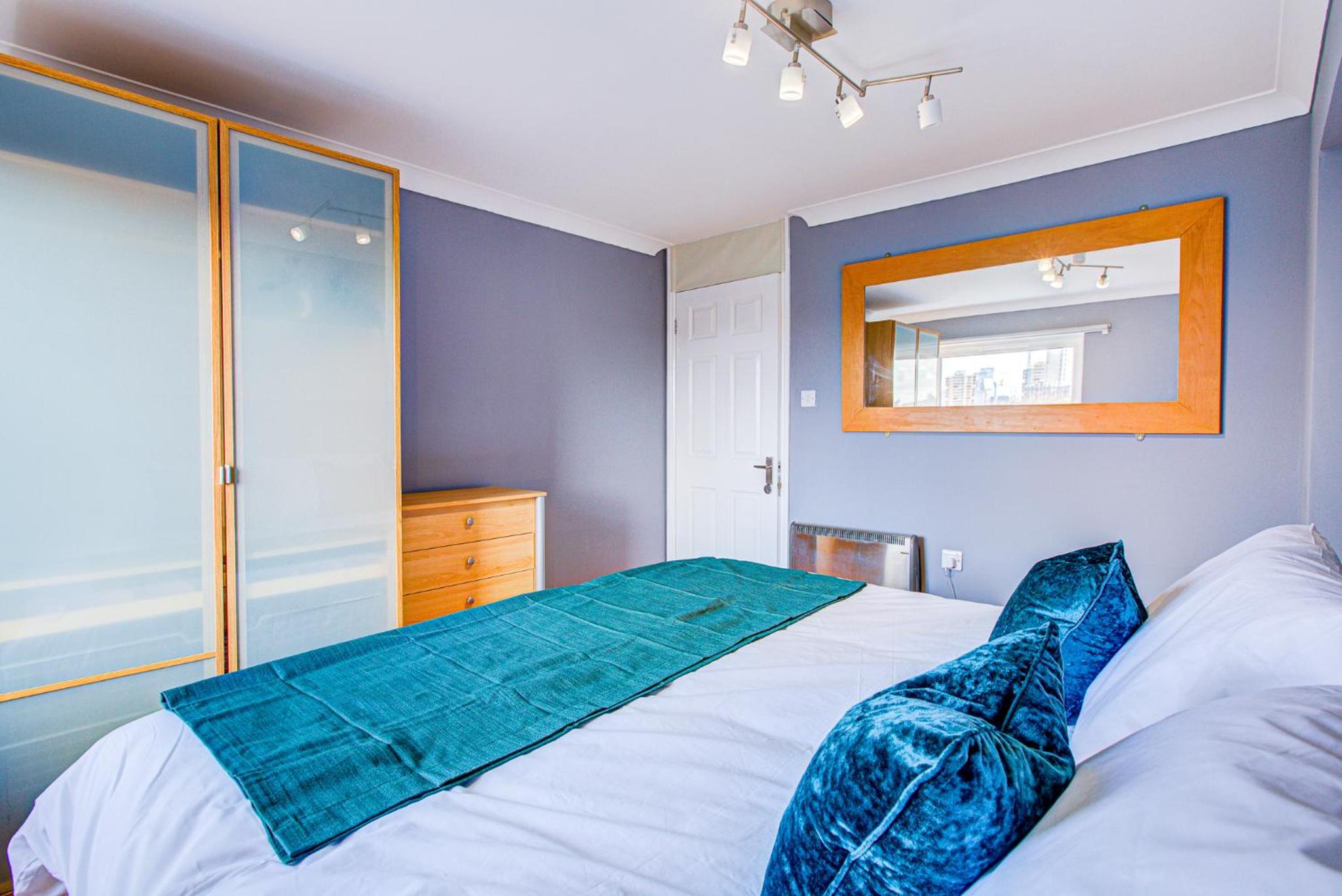Statera Apartments - Thames View
