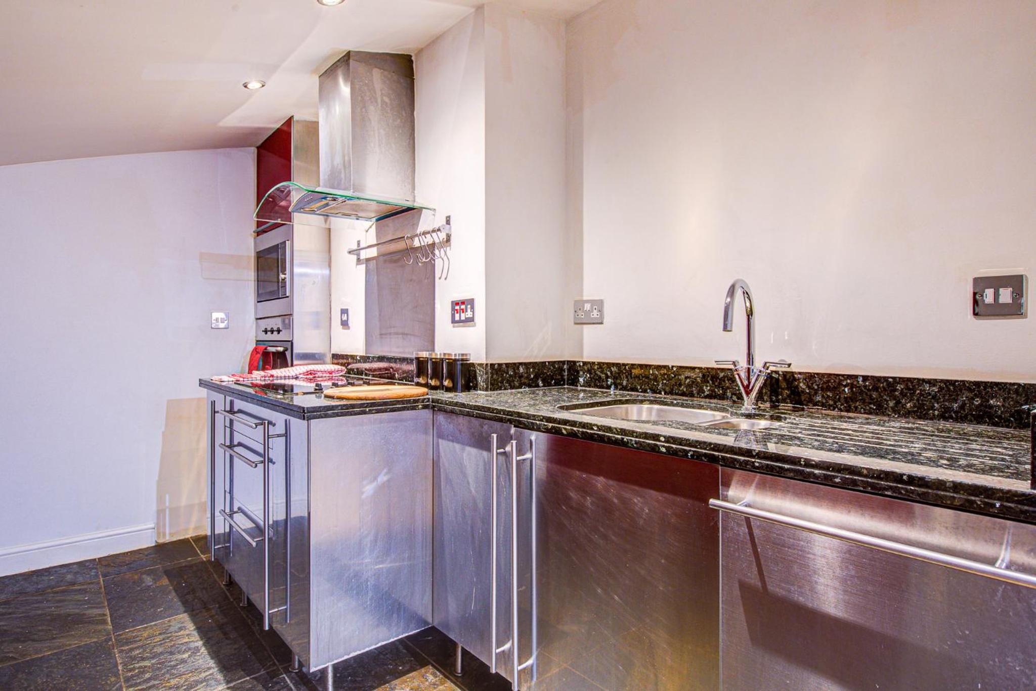 Statera Apartments - Thames View