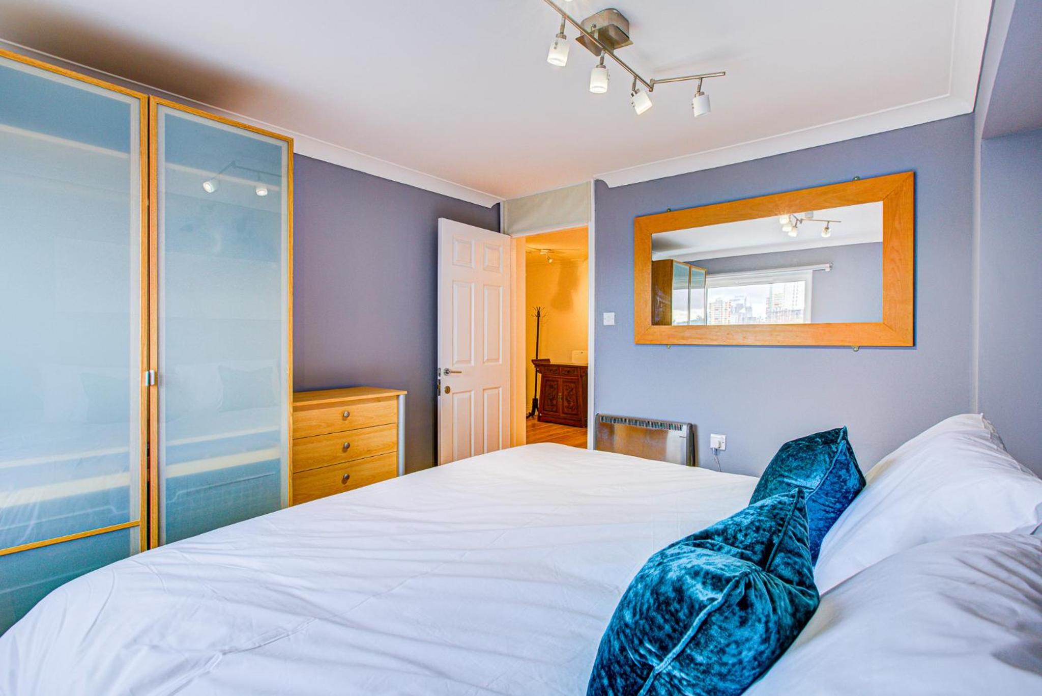 Statera Apartments - Thames View