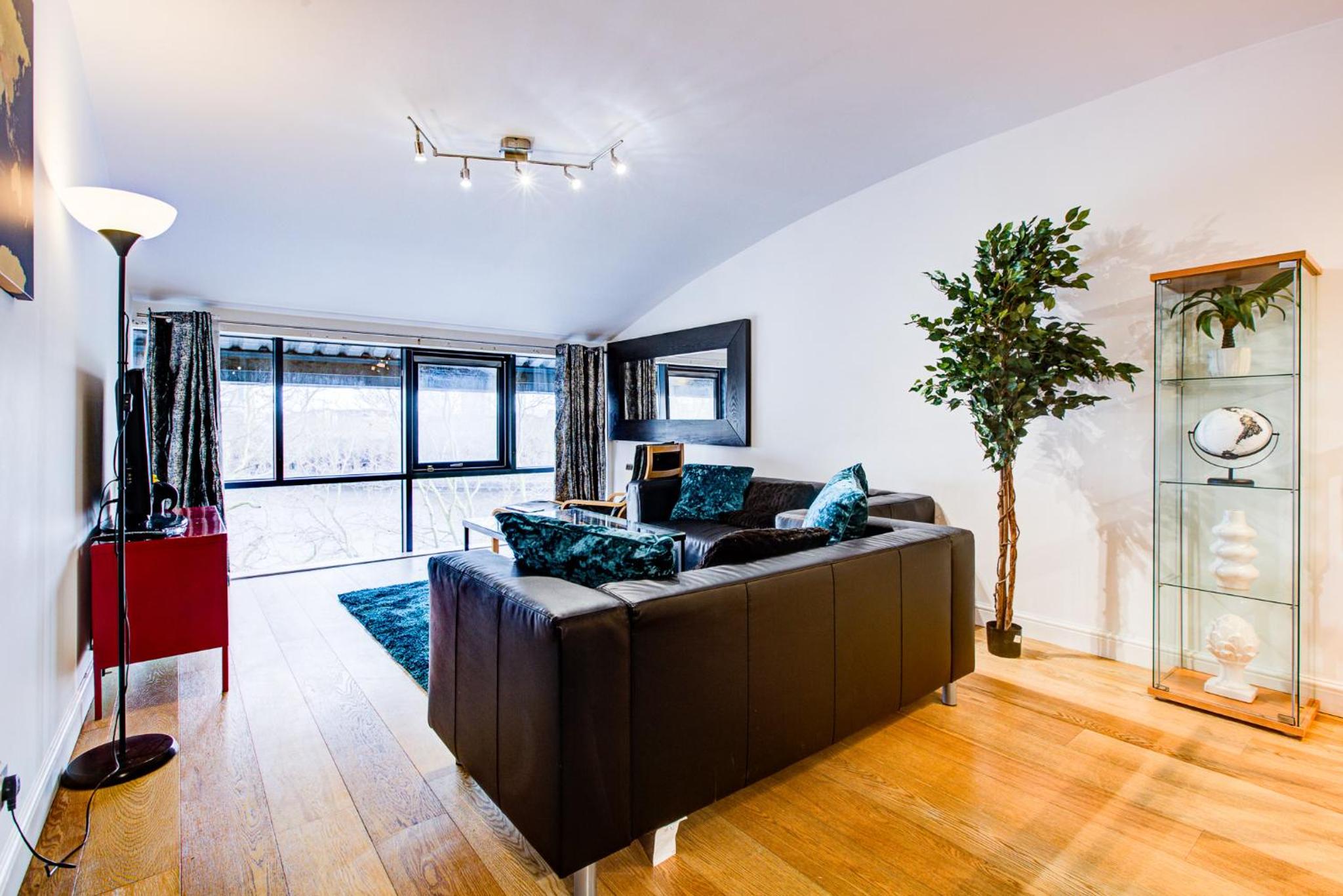 Statera Apartments - Thames View