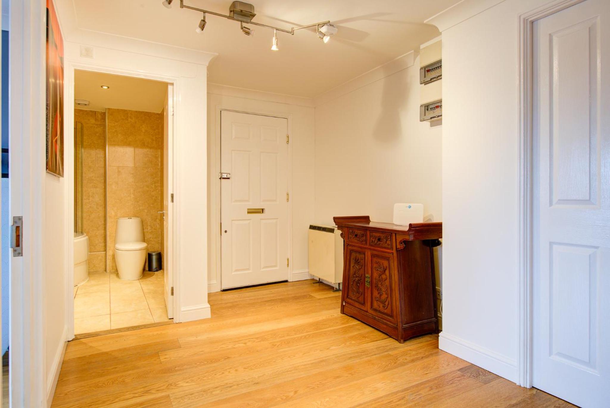 Statera Apartments - Thames View