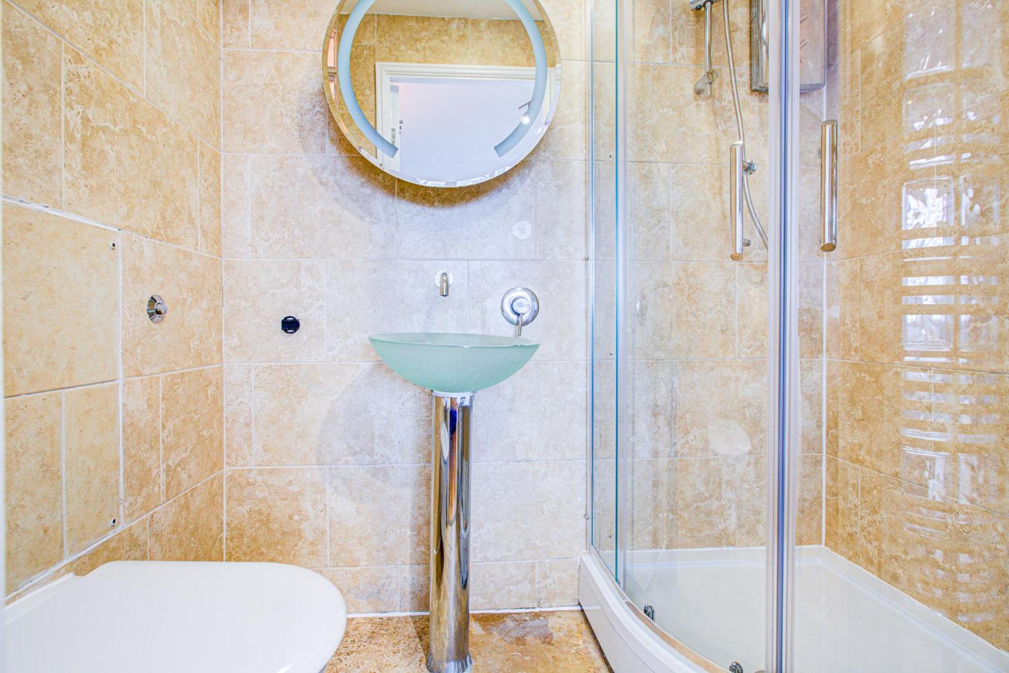 Statera Apartments - Thames View