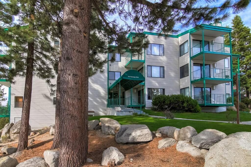 Heavenly Mountain Lake Retreat Near Skiing, Hiking & Biking view 4