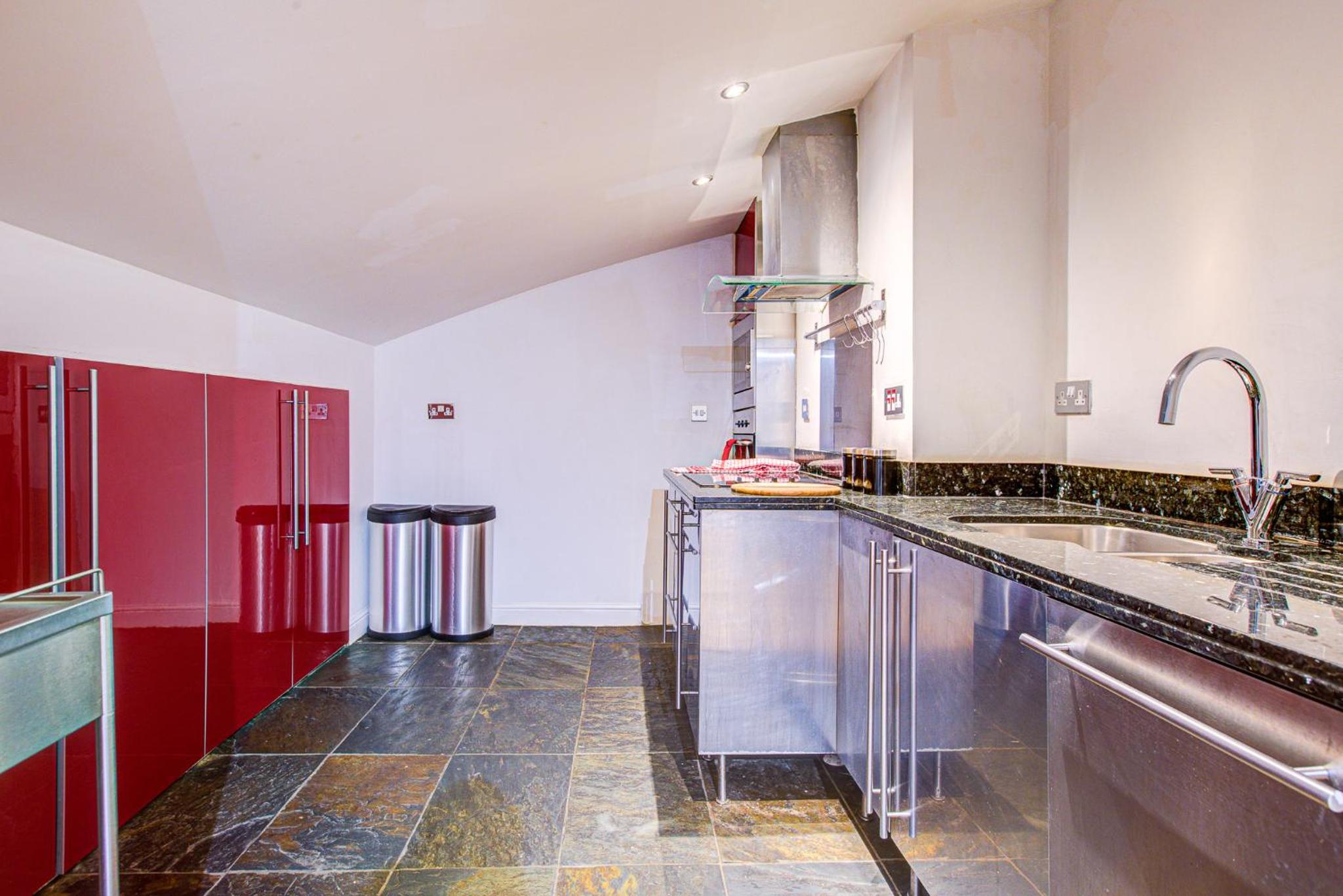 Statera Apartments - Thames View