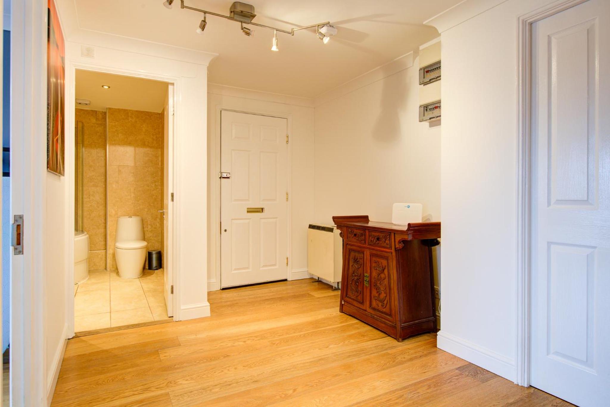 Statera Apartments - Thames View