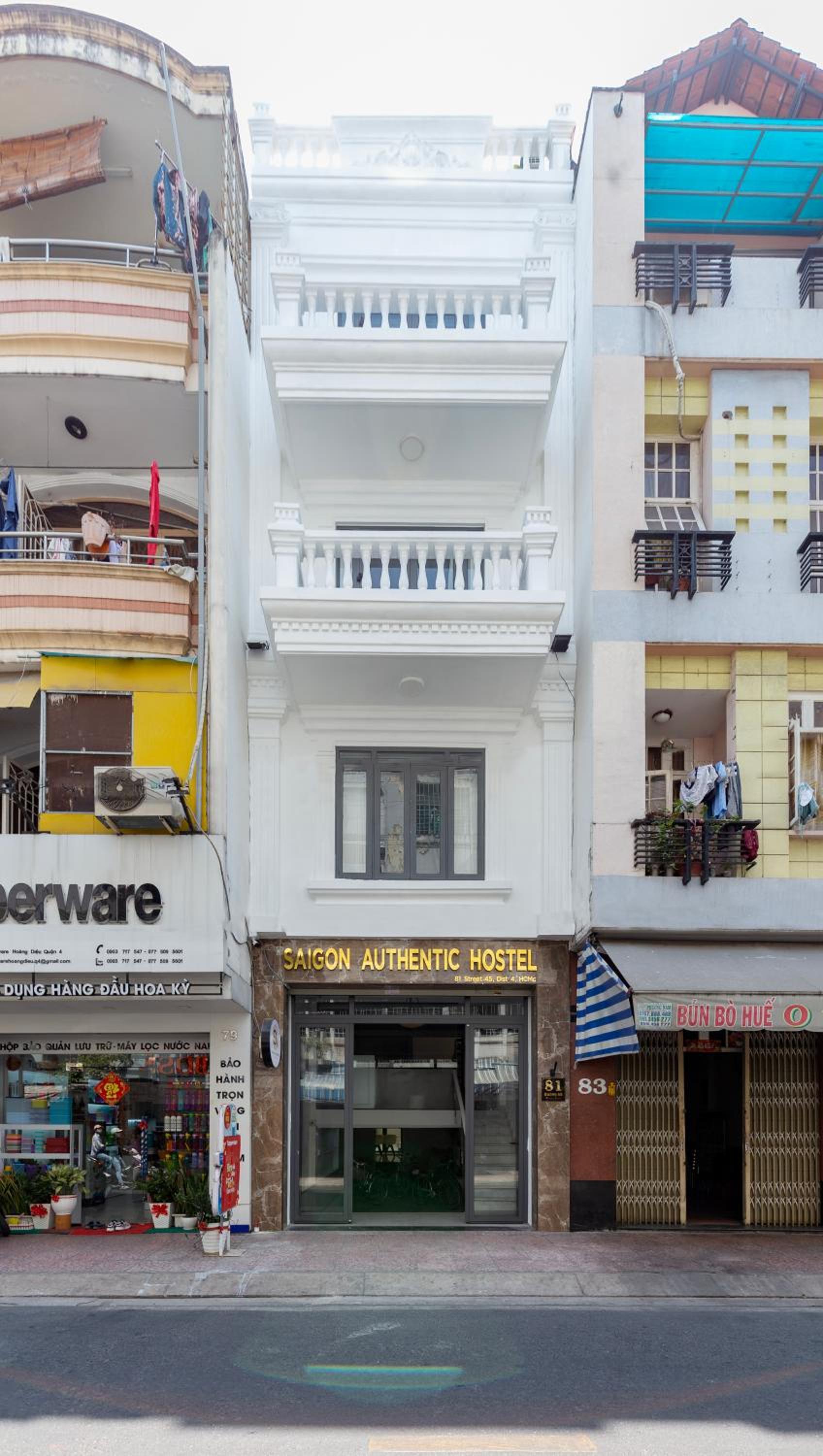 Saigon Authentic Hostel - Local Vibes, City Tours, Cooking Dinner, Evening Streetfood, Free Menu Breakfast, Gym & Rooftop