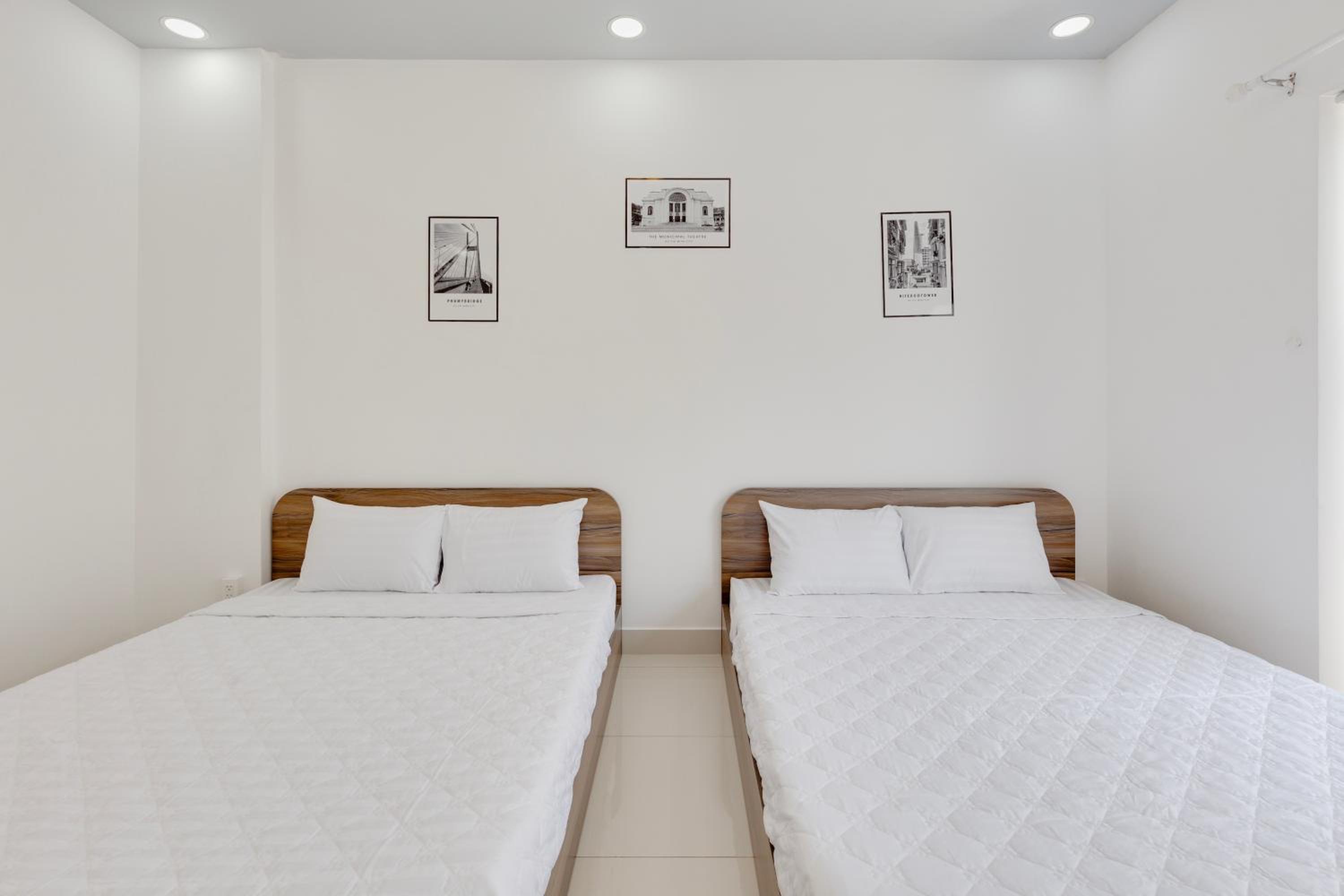 Saigon Authentic Hostel - Local Vibes, City Tours, Cooking Dinner, Evening Streetfood, Free Menu Breakfast, Gym & Rooftop