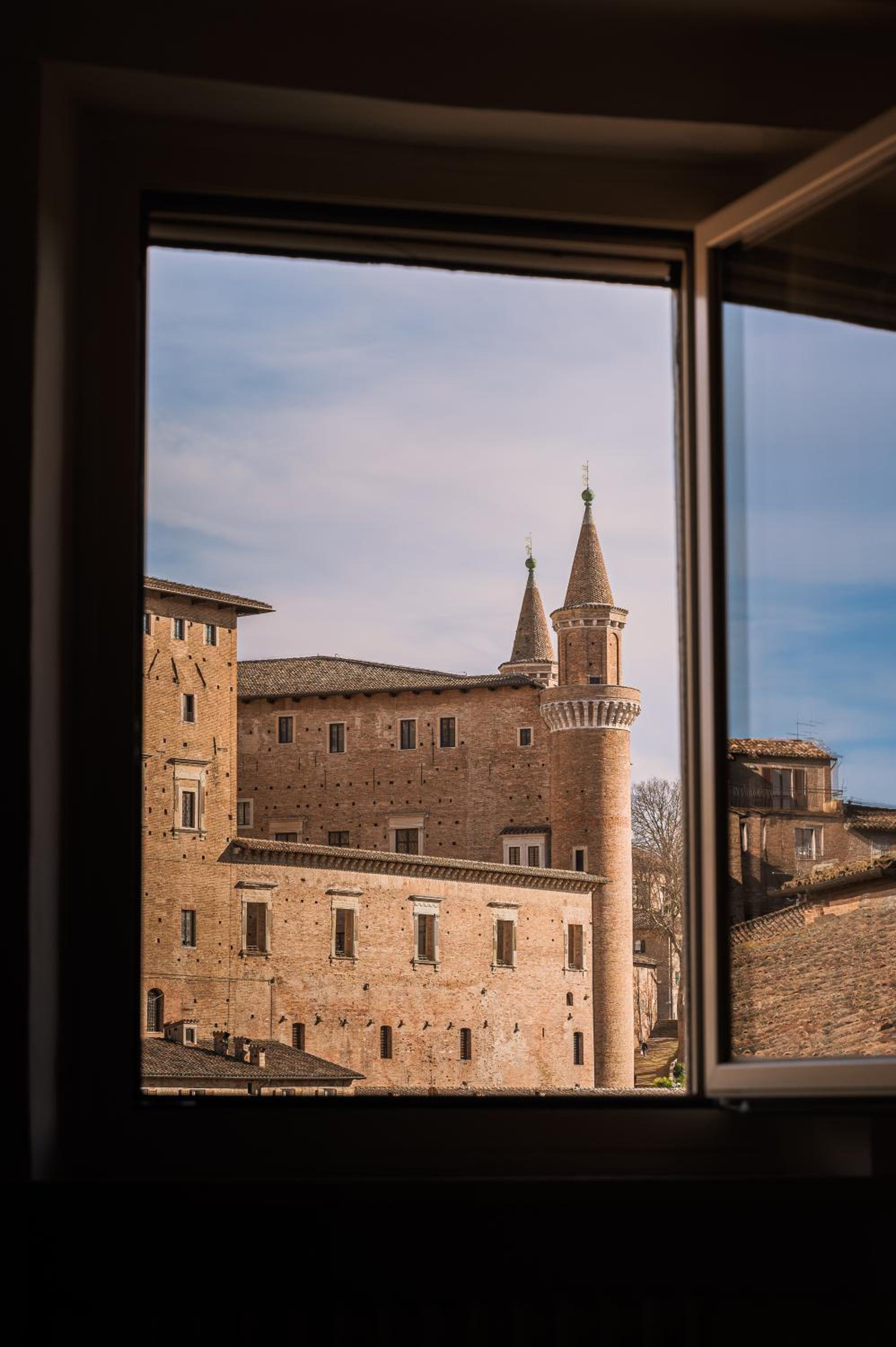 Appartamento Palazzo Barocci view 2