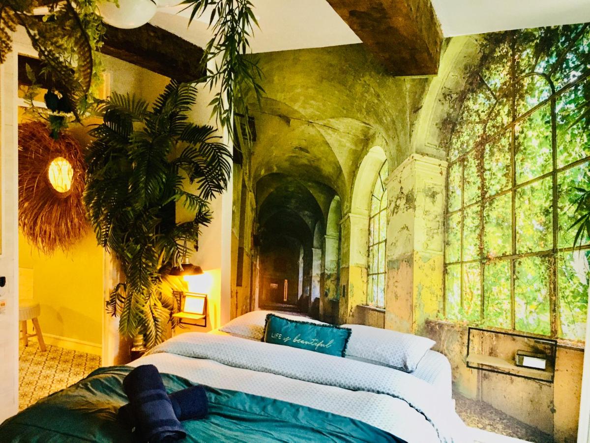 Hotel Me And Mrs Jones Suite Jacuzzi Hypercentre