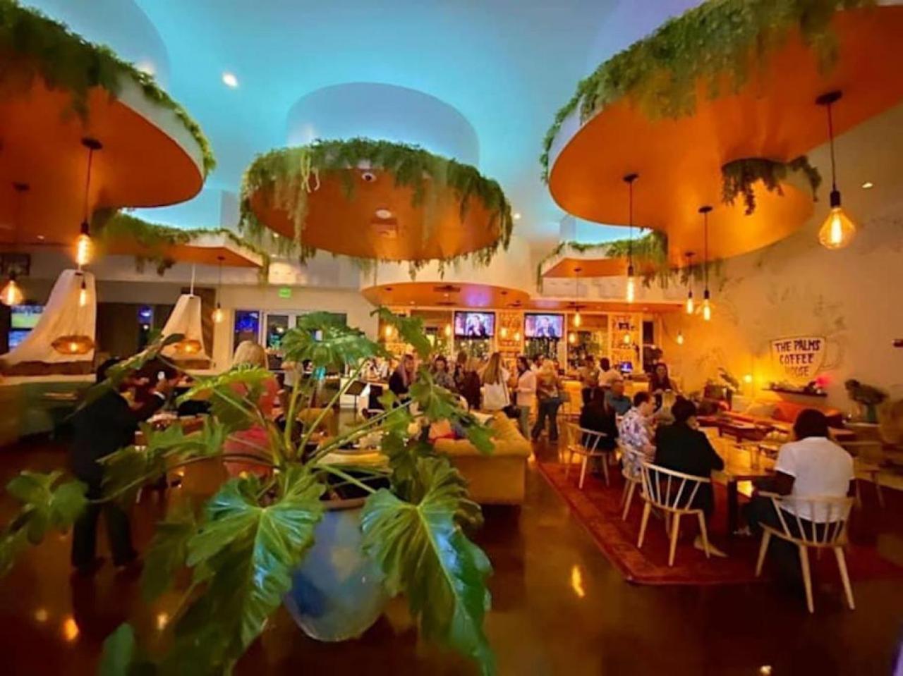 lounge