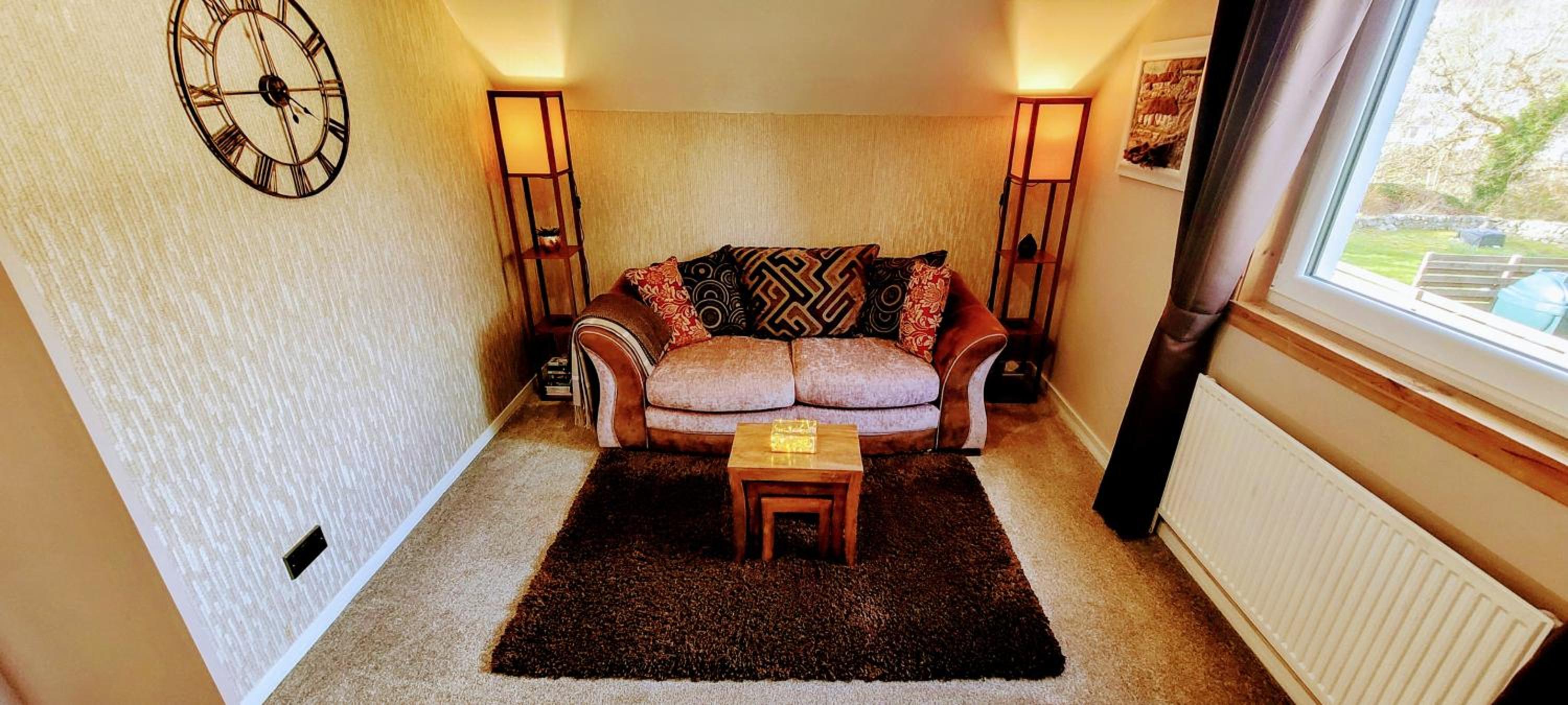 Self catering upper floor flat at Woodend house view 5