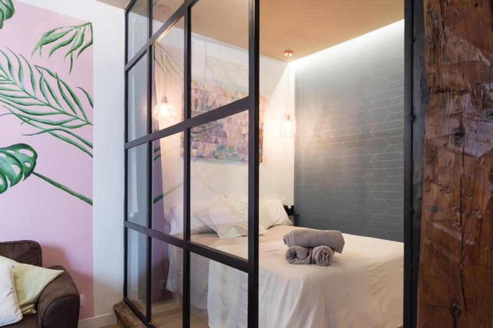 Apartamento En Centro De Madrid en Madrid — bedroom
